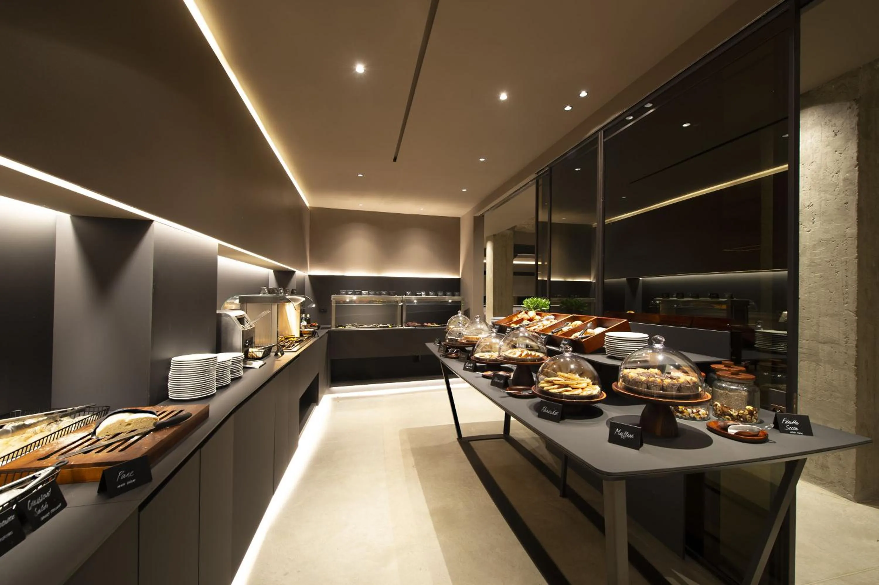 Buffet breakfast in 7BA Hotel Milano