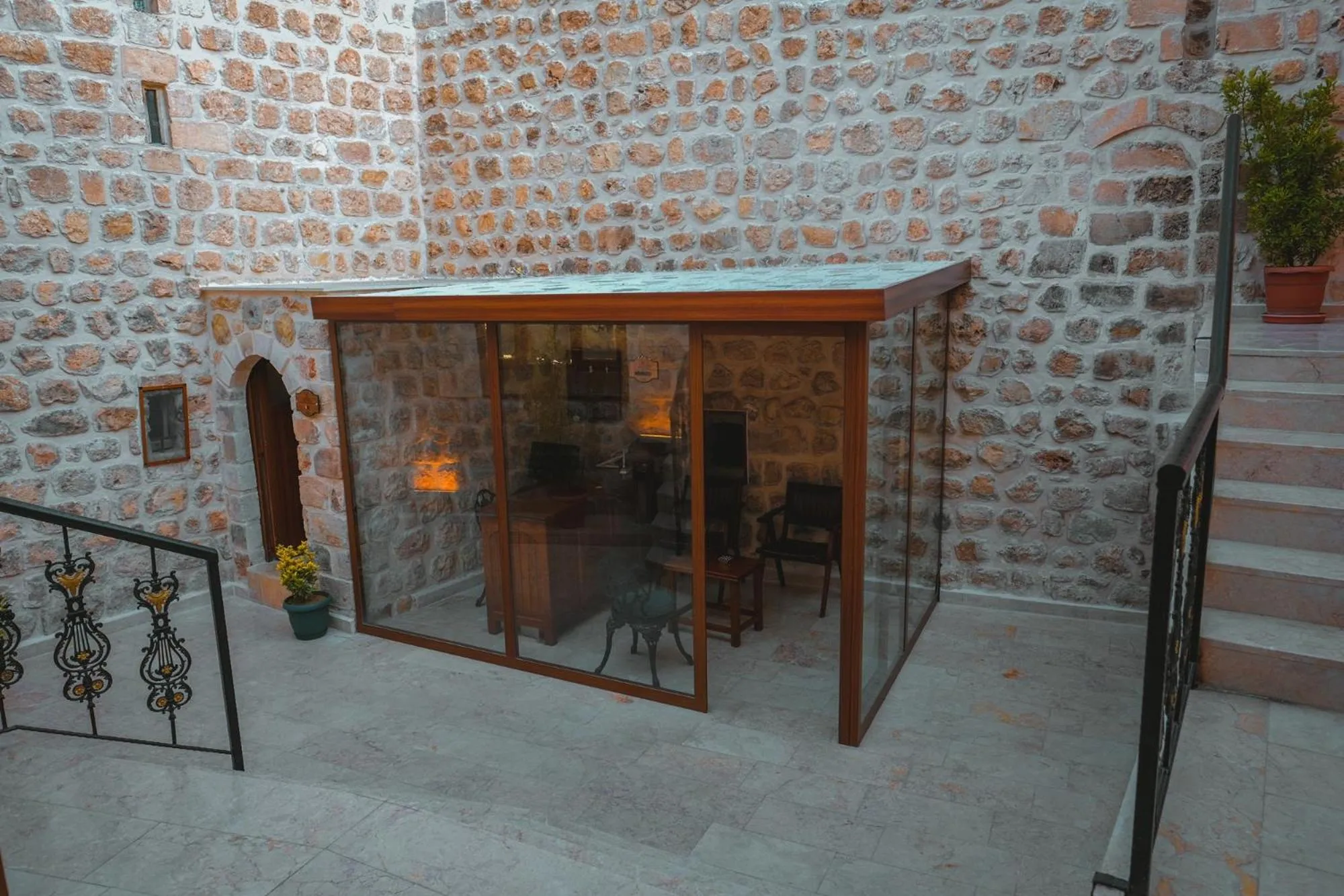 Lobby or reception in Kasr-i Divan Hotel