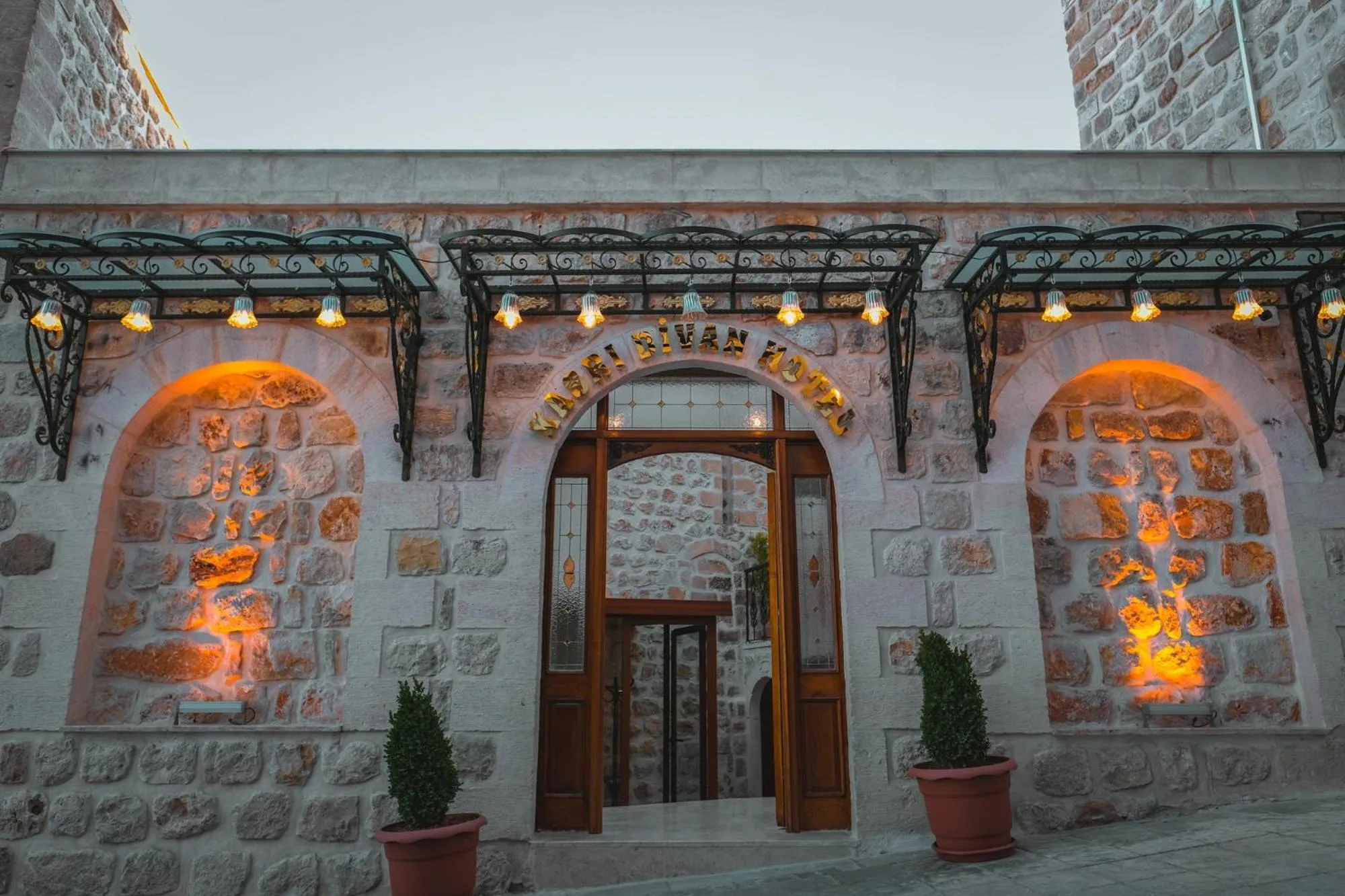 Facade/entrance in Kasr-i Divan Hotel