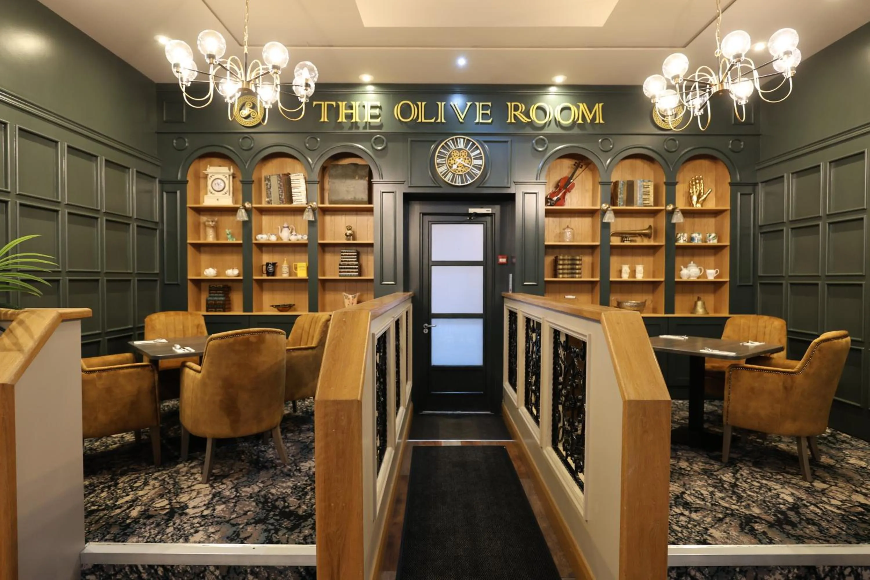 Seating area in The Maiden City Hotel
