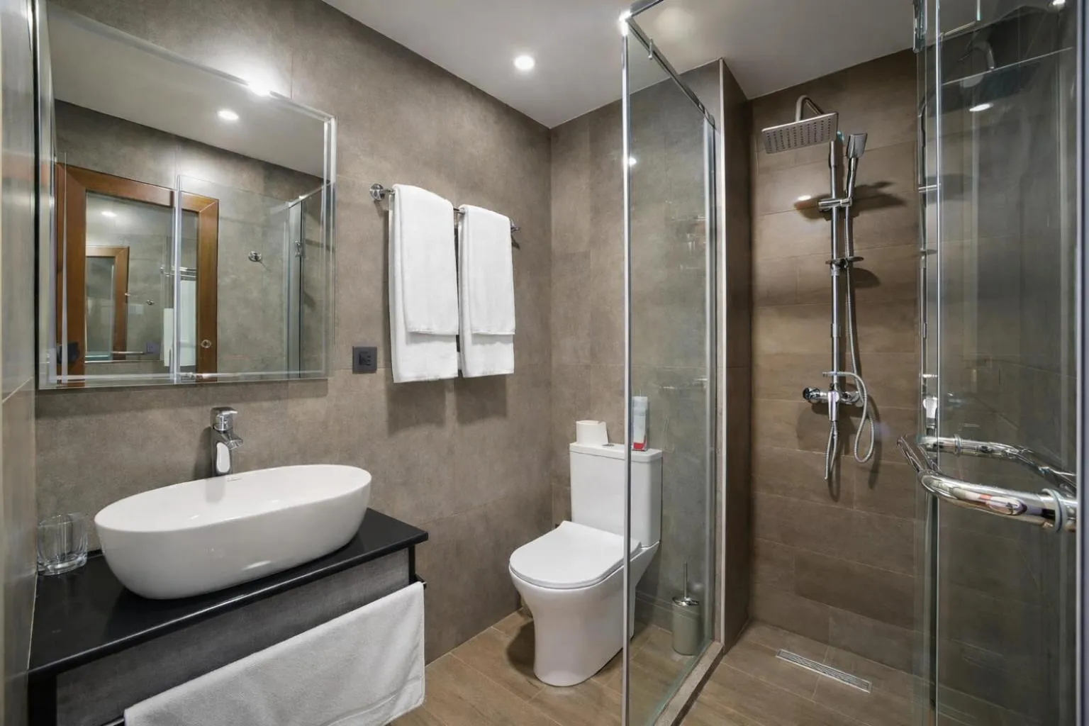 Elysium Gallery Hotel