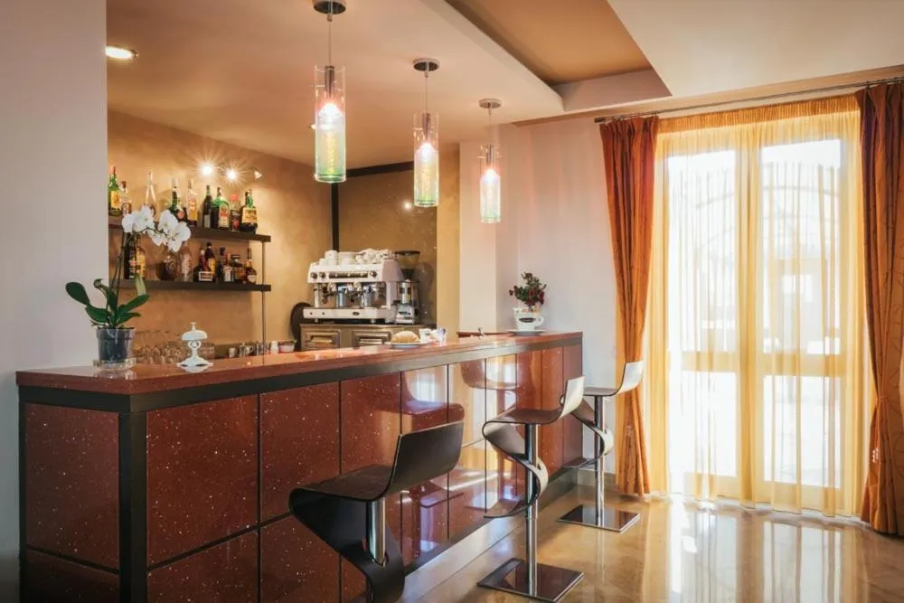 Restaurant/places to eat in Hotel Costa Azul