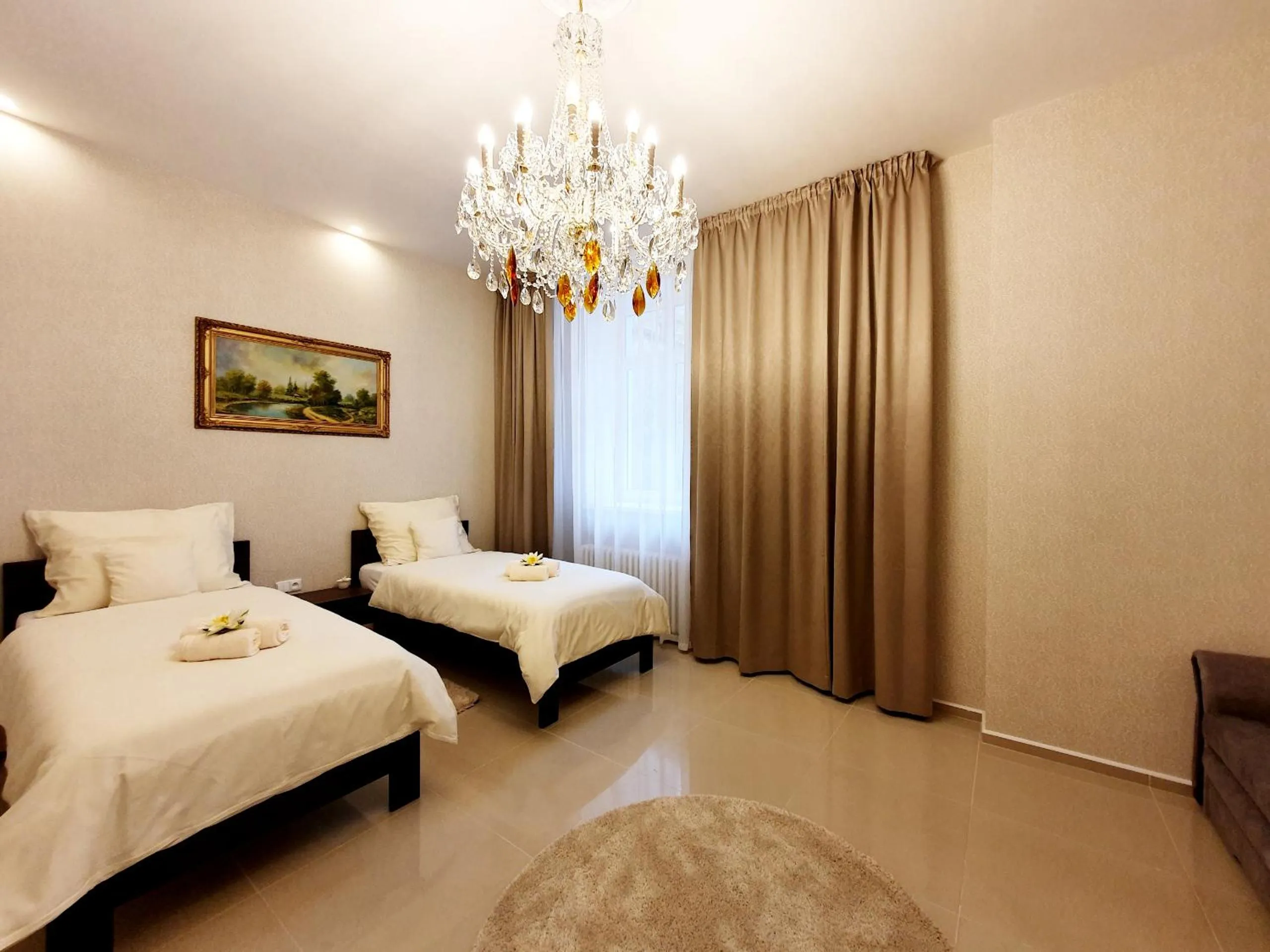 Bed in Madonna Apartments