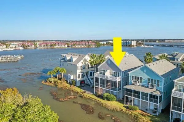 113 Waters Edge Community