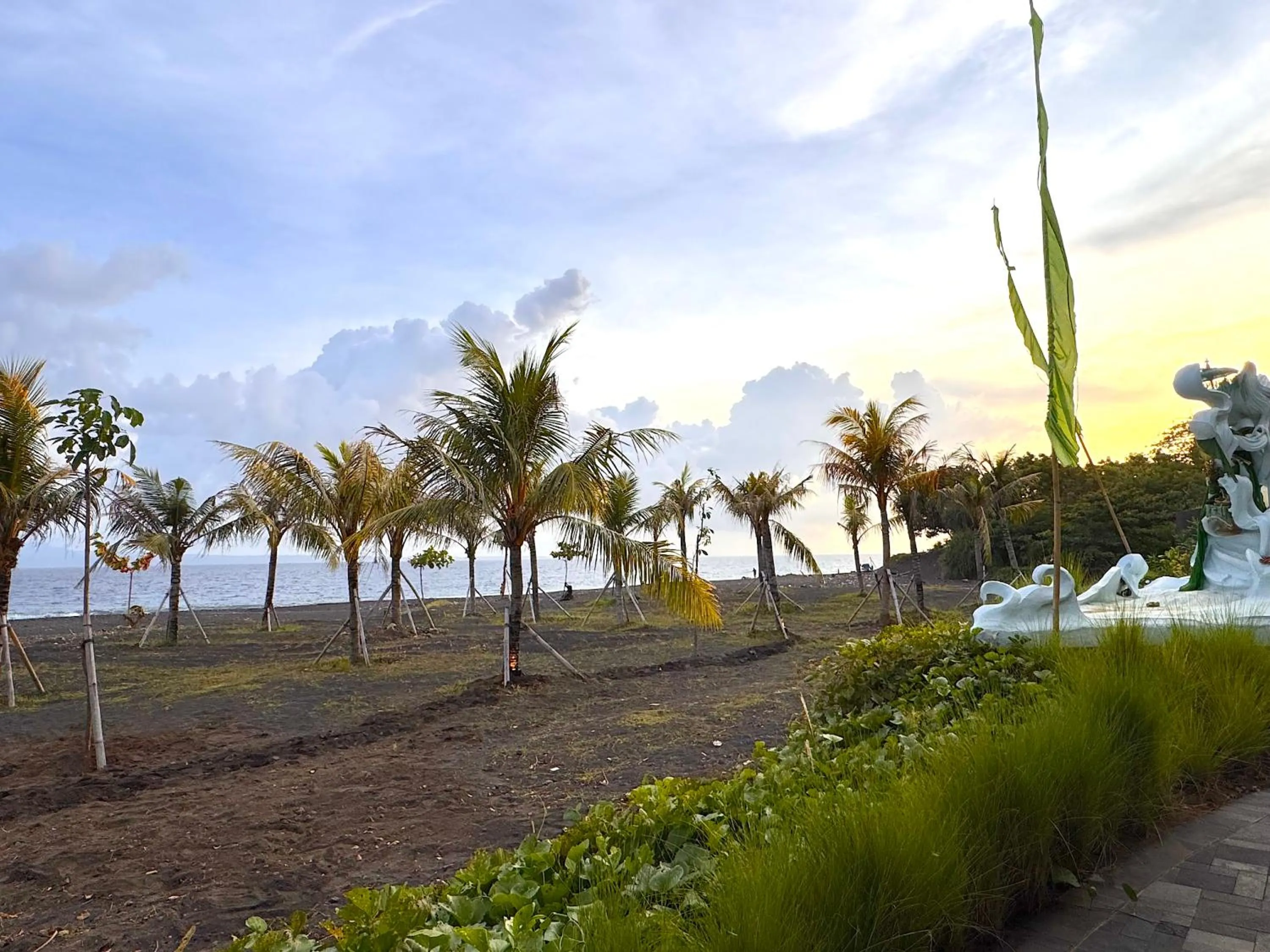 Beach in Quenzo Beach Resort