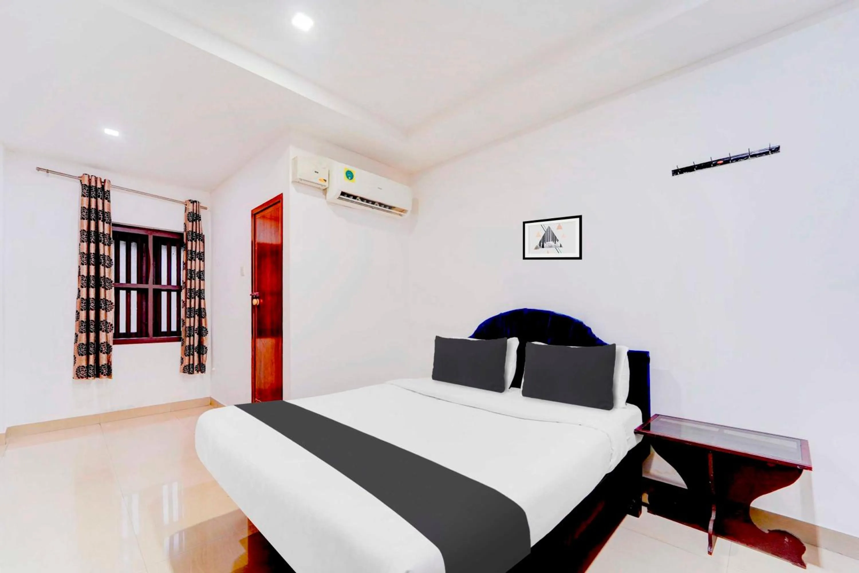 Bedroom, Bed in Collection O Kunnamangalam Near Bus Stand