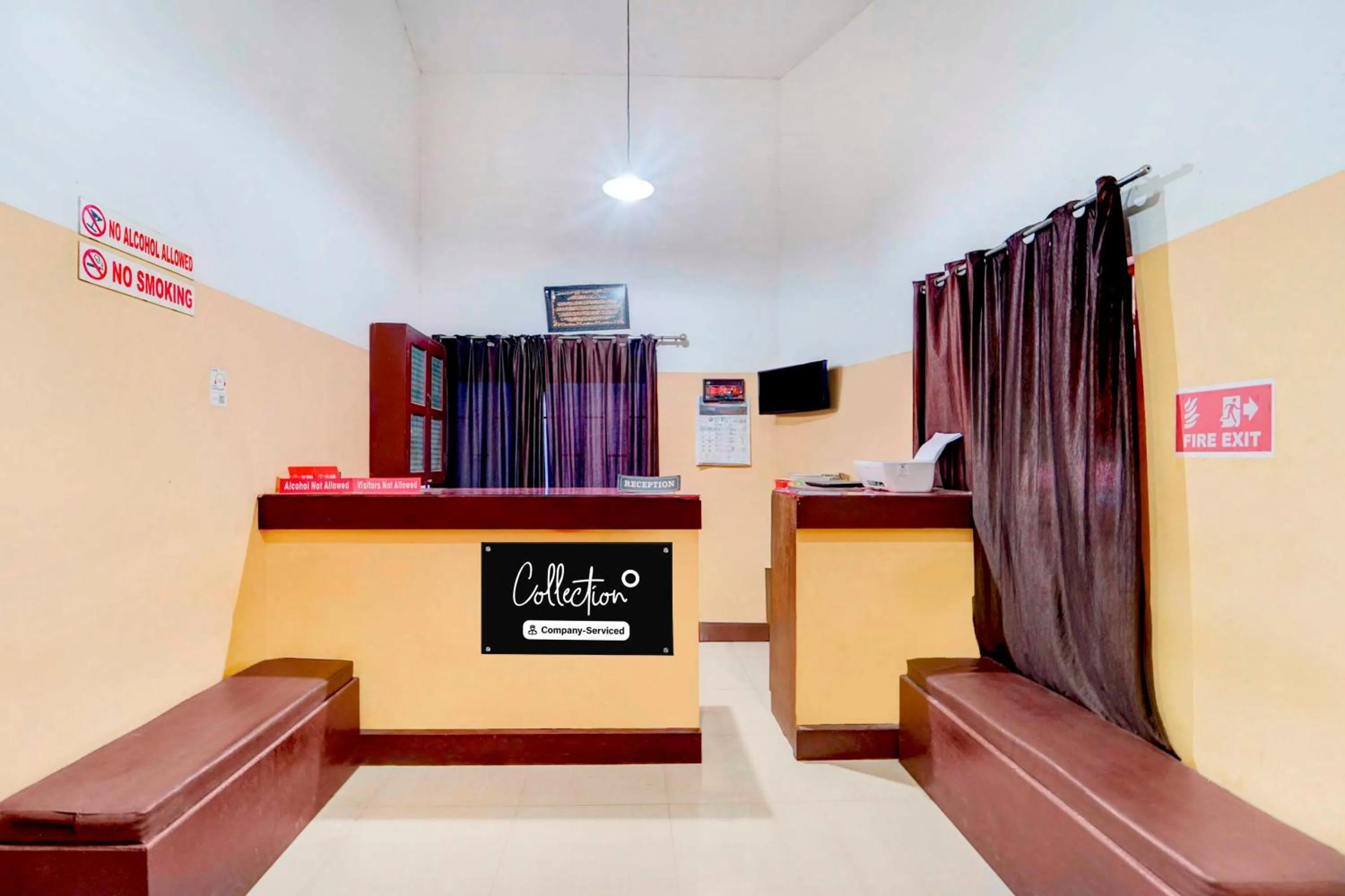 Lobby or reception in Collection O Kunnamangalam Near Bus Stand