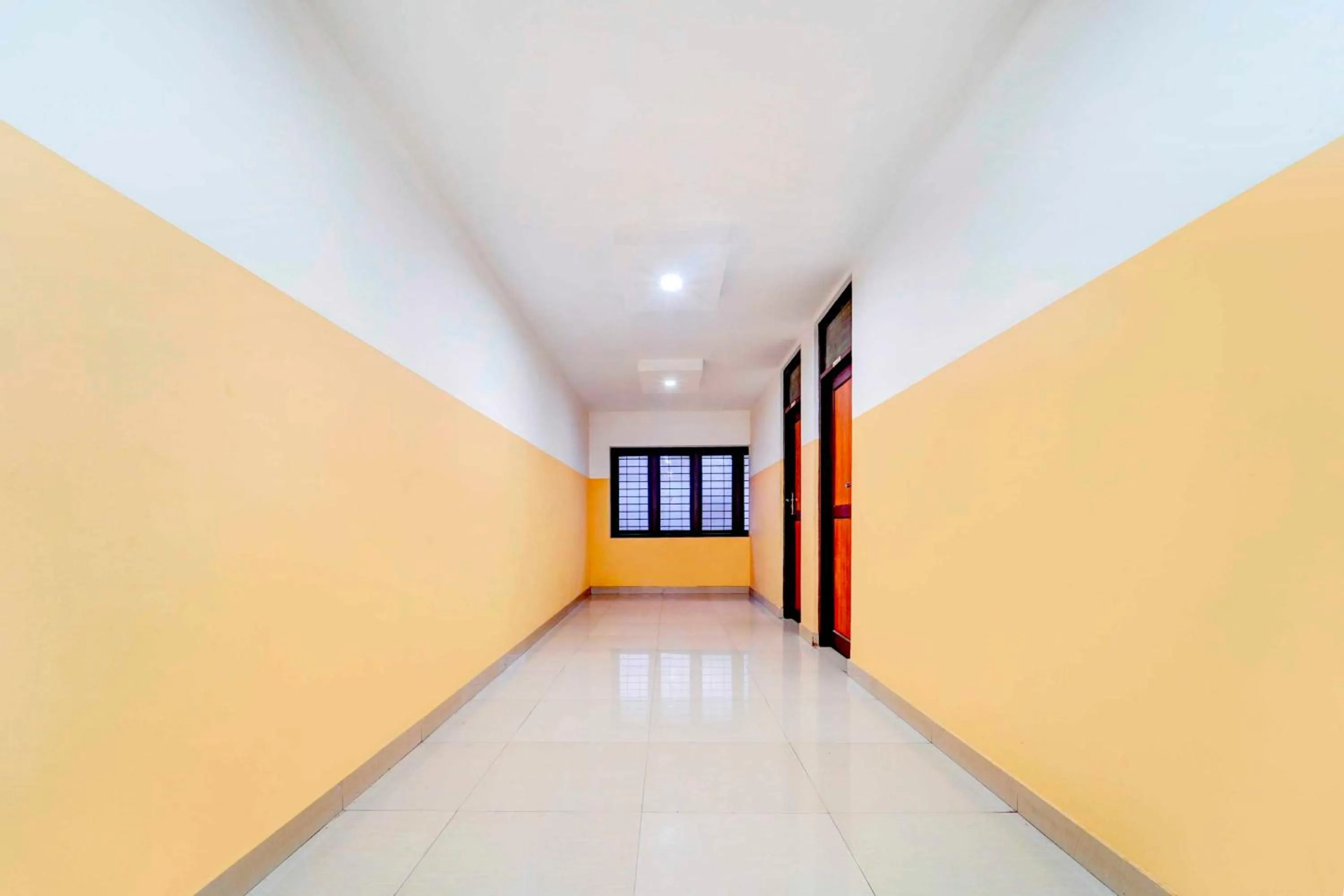 Lobby or reception in Collection O Kunnamangalam Near Bus Stand