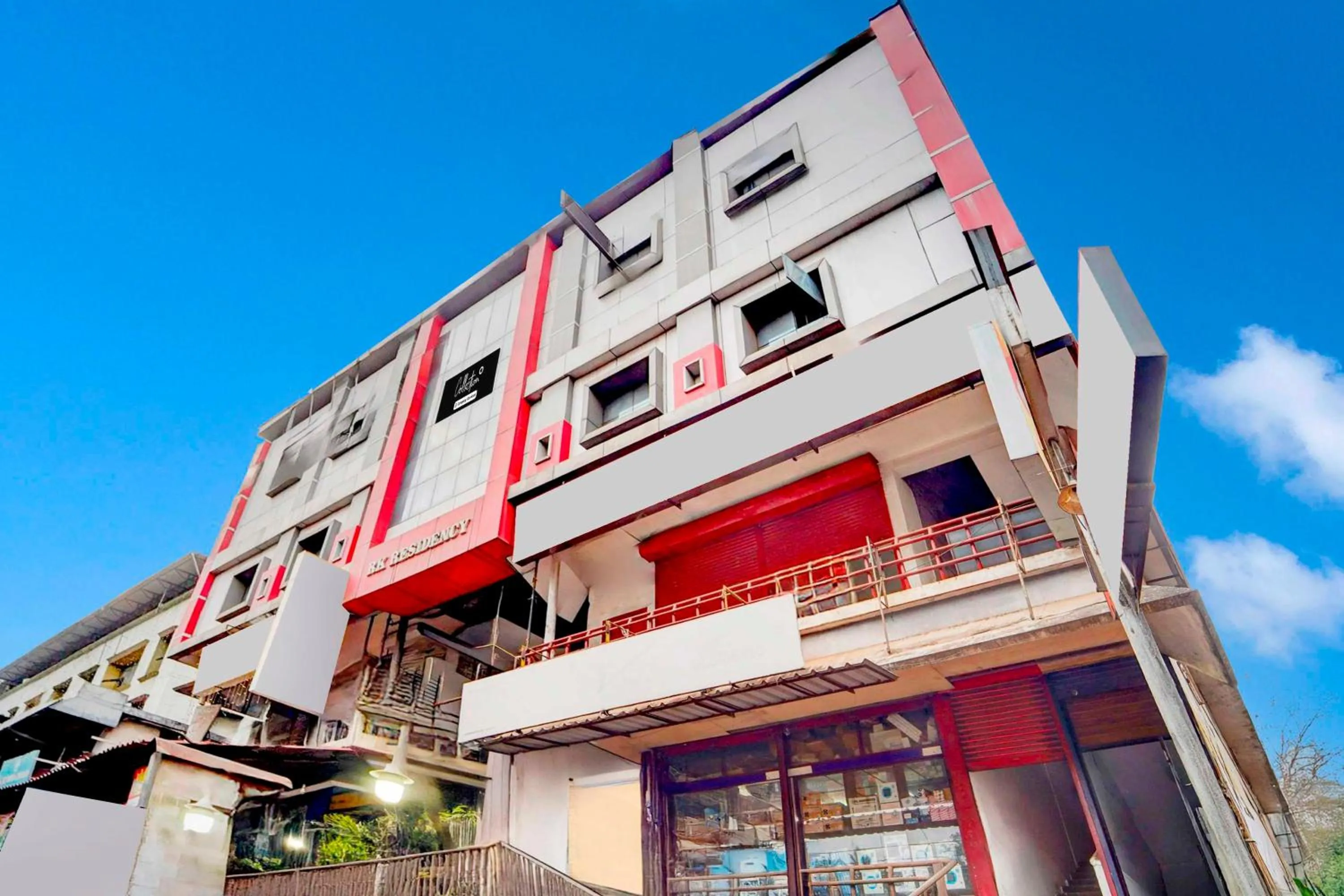 Facade/entrance in Collection O Kunnamangalam Near Bus Stand