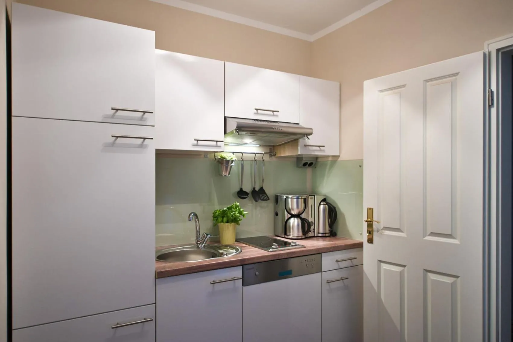 Kitchen or kitchenette in Guest house Villa Fritz