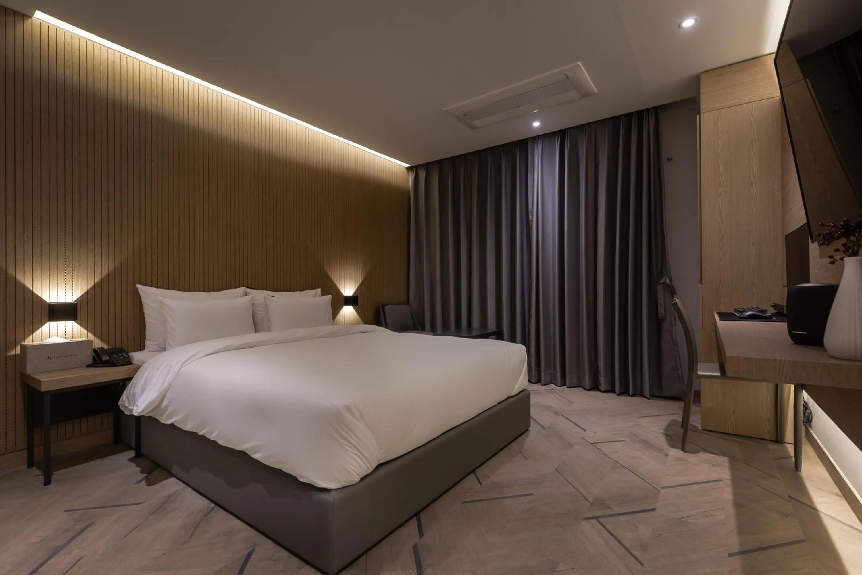 Bed in 21 Heritage Hotel