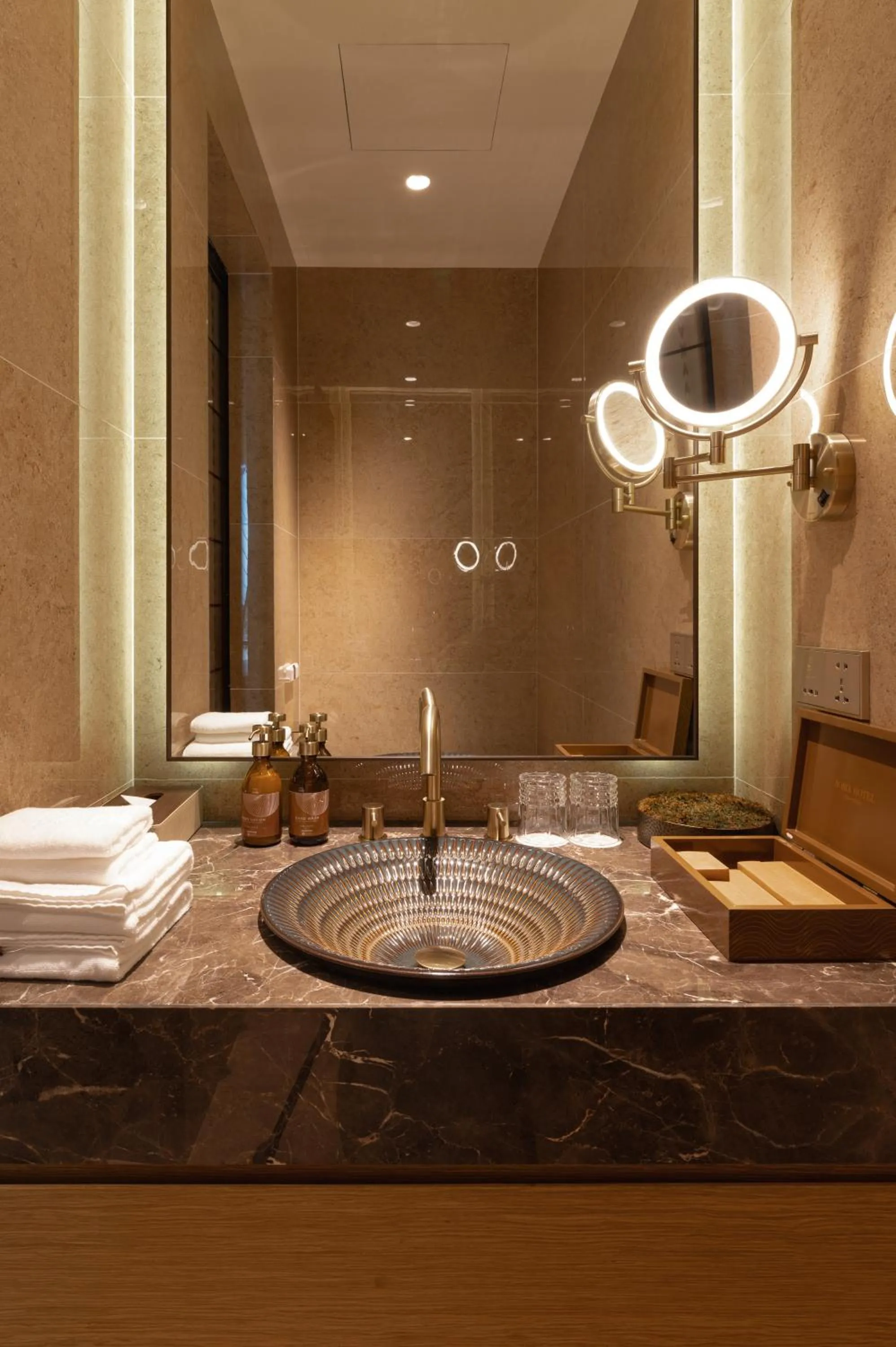 SOMA HOTEL Riverside