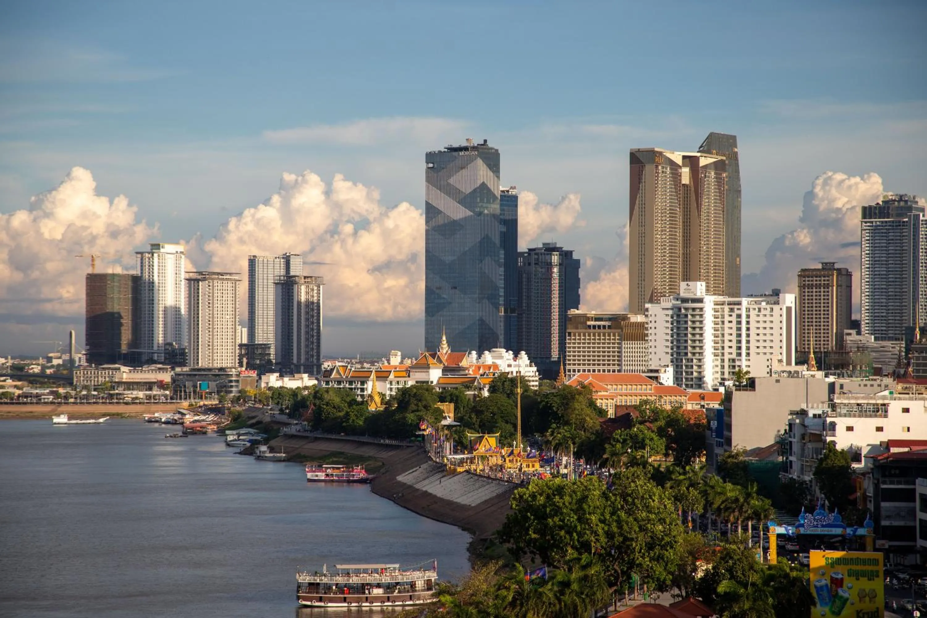 City view in SOMA HOTEL Riverside