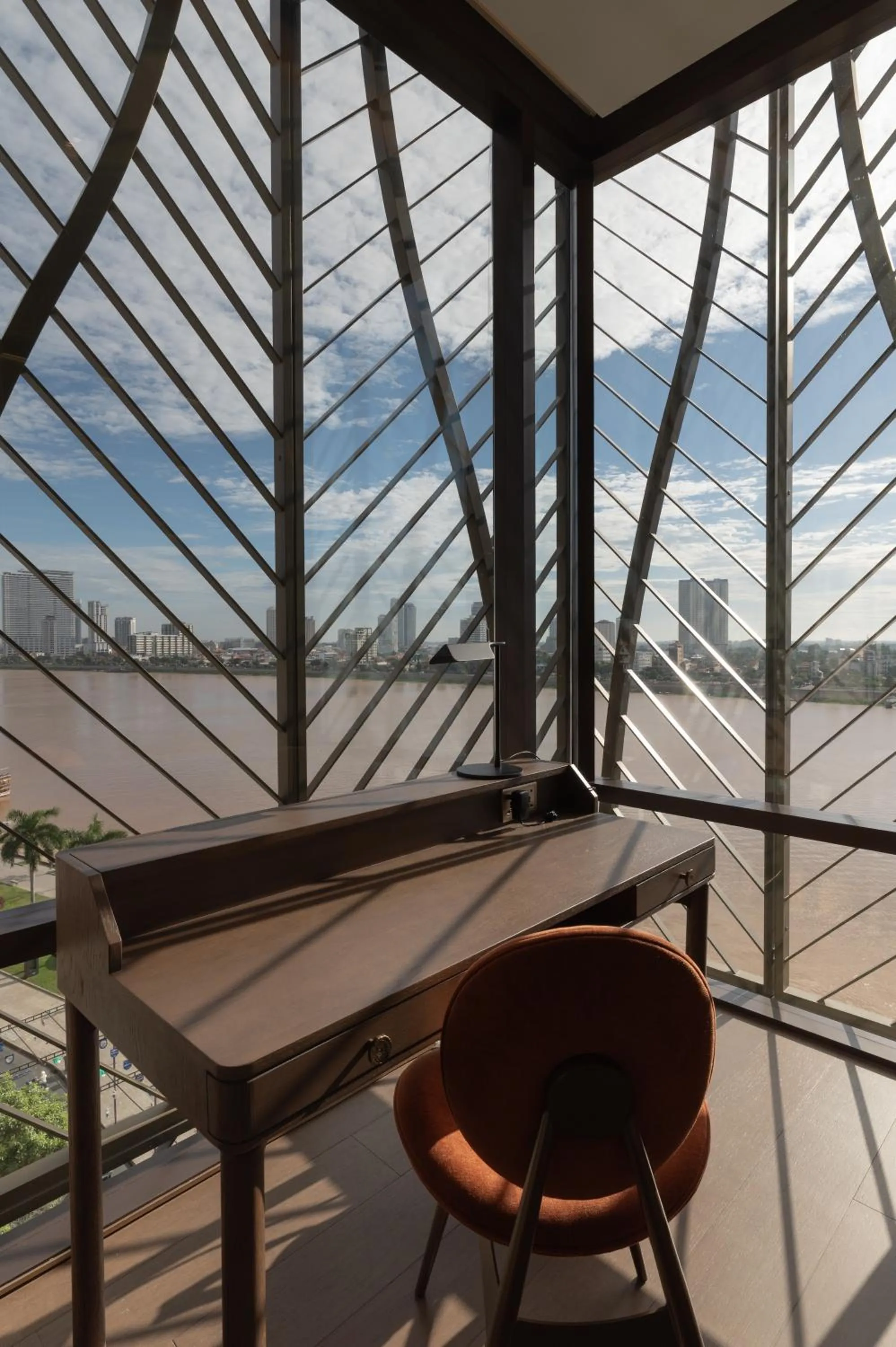 SOMA HOTEL Riverside