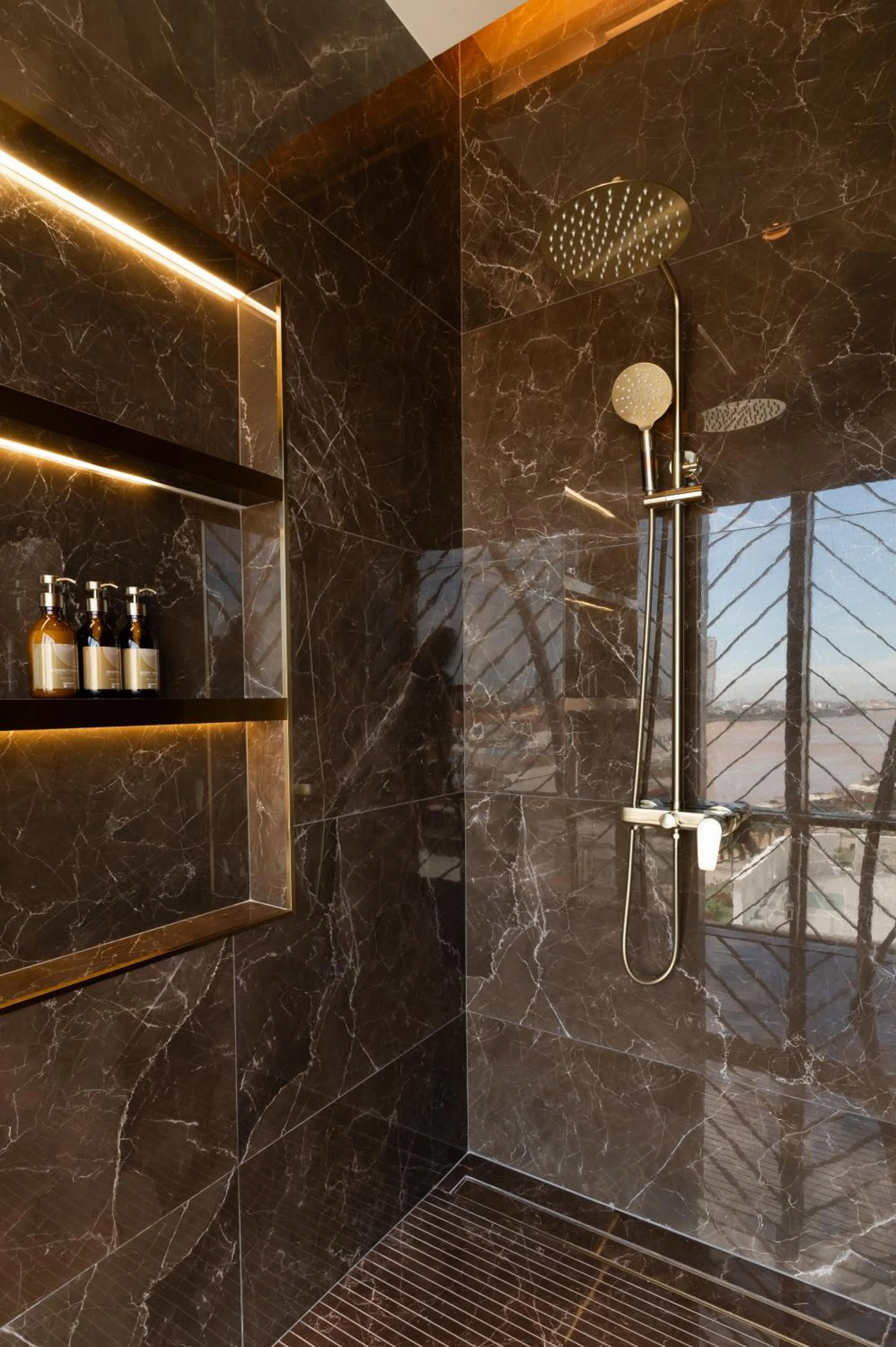 SOMA HOTEL Riverside