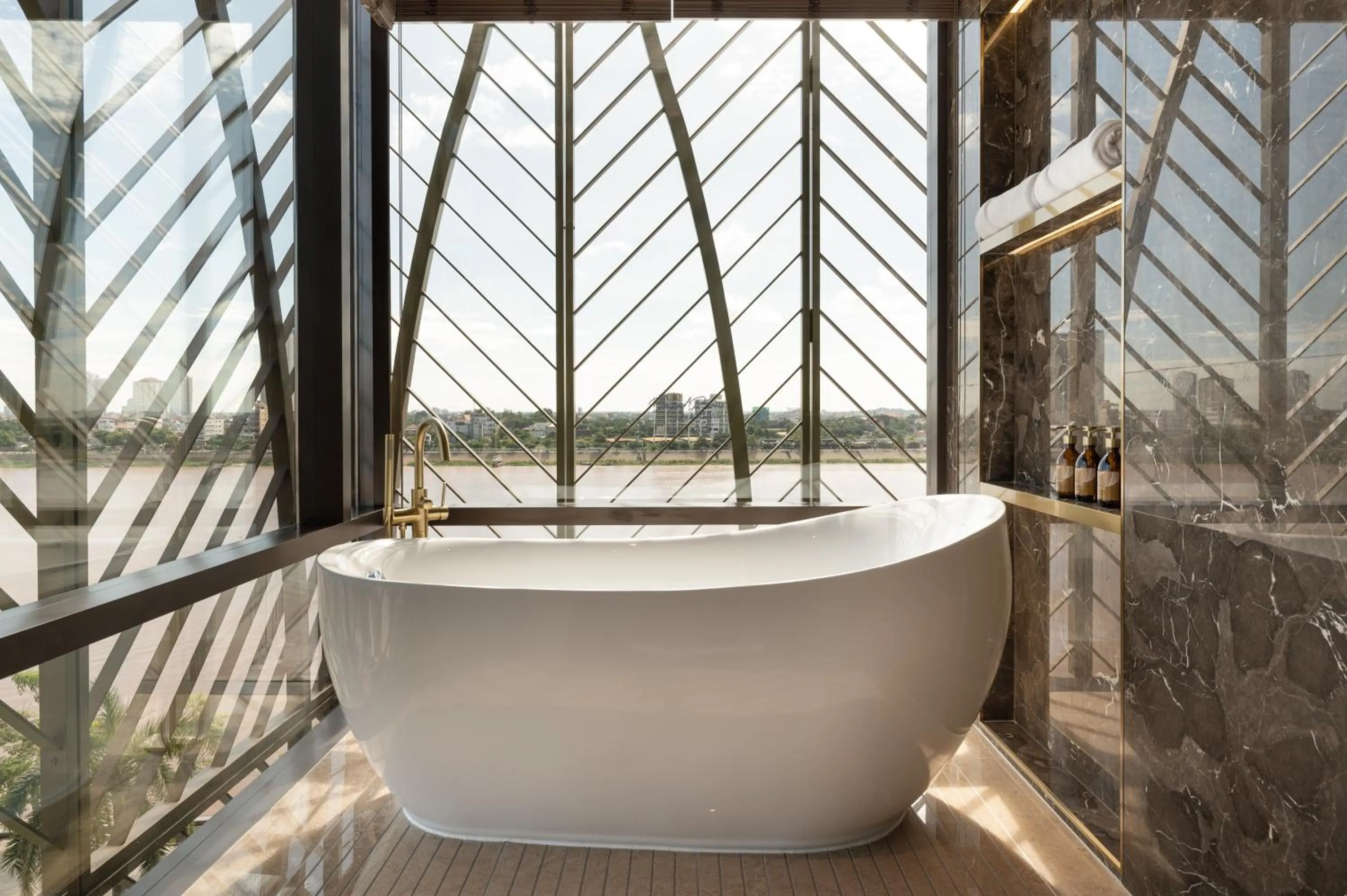 SOMA HOTEL Riverside