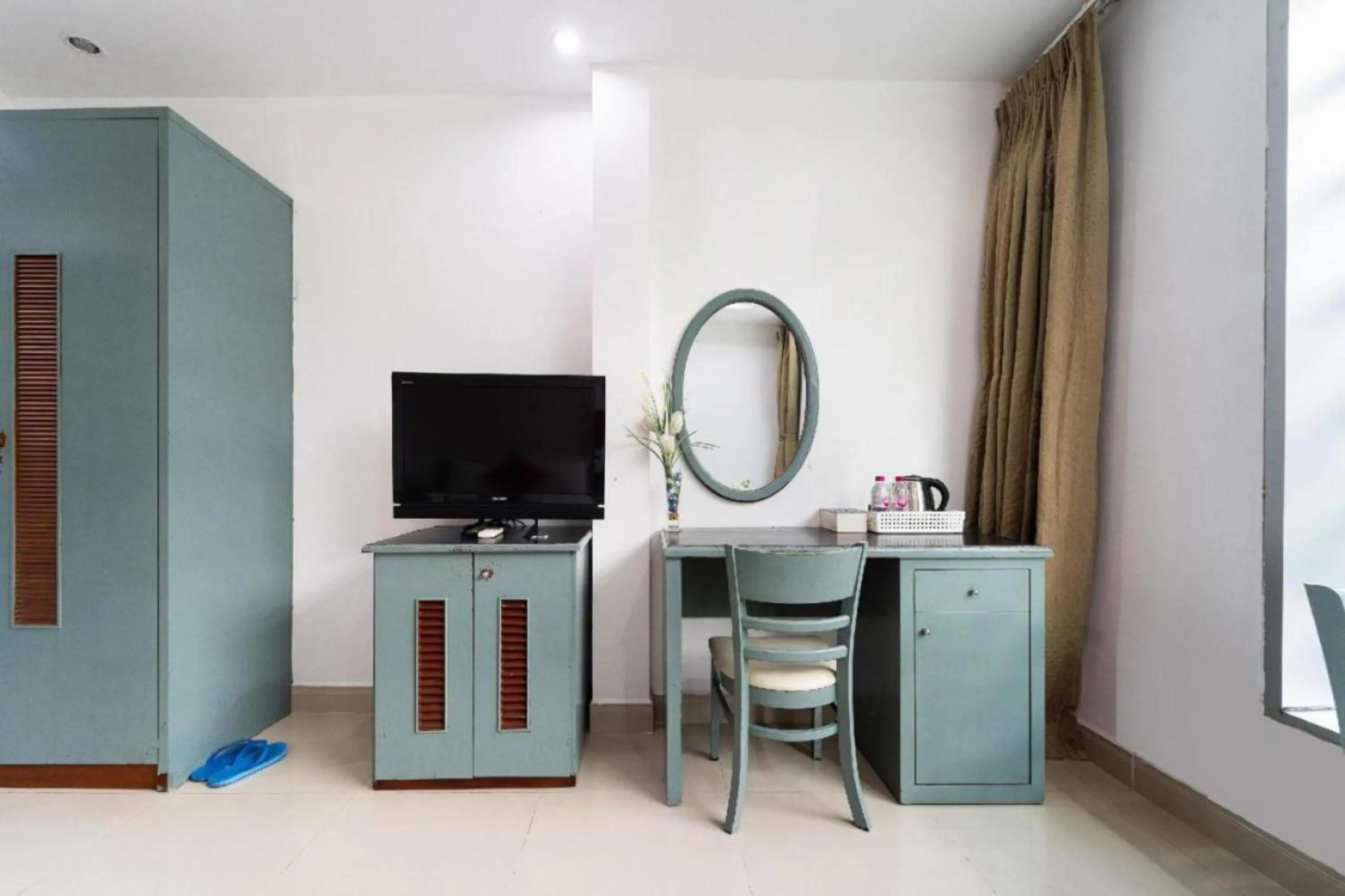 TV and multimedia in Dancenter O Cozy 5 Hotel Near SECC