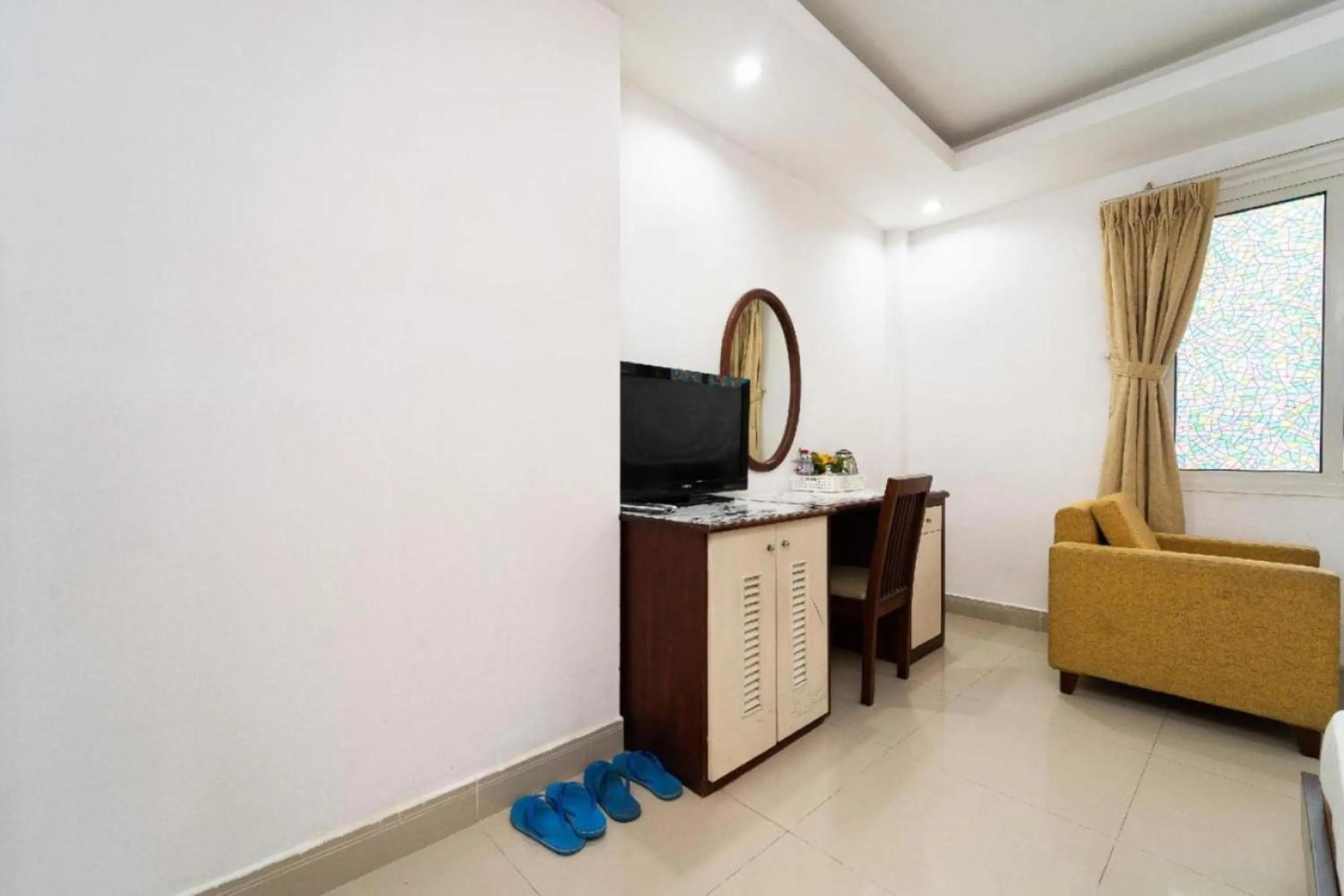 TV and multimedia in Dancenter O Cozy 5 Hotel Near SECC