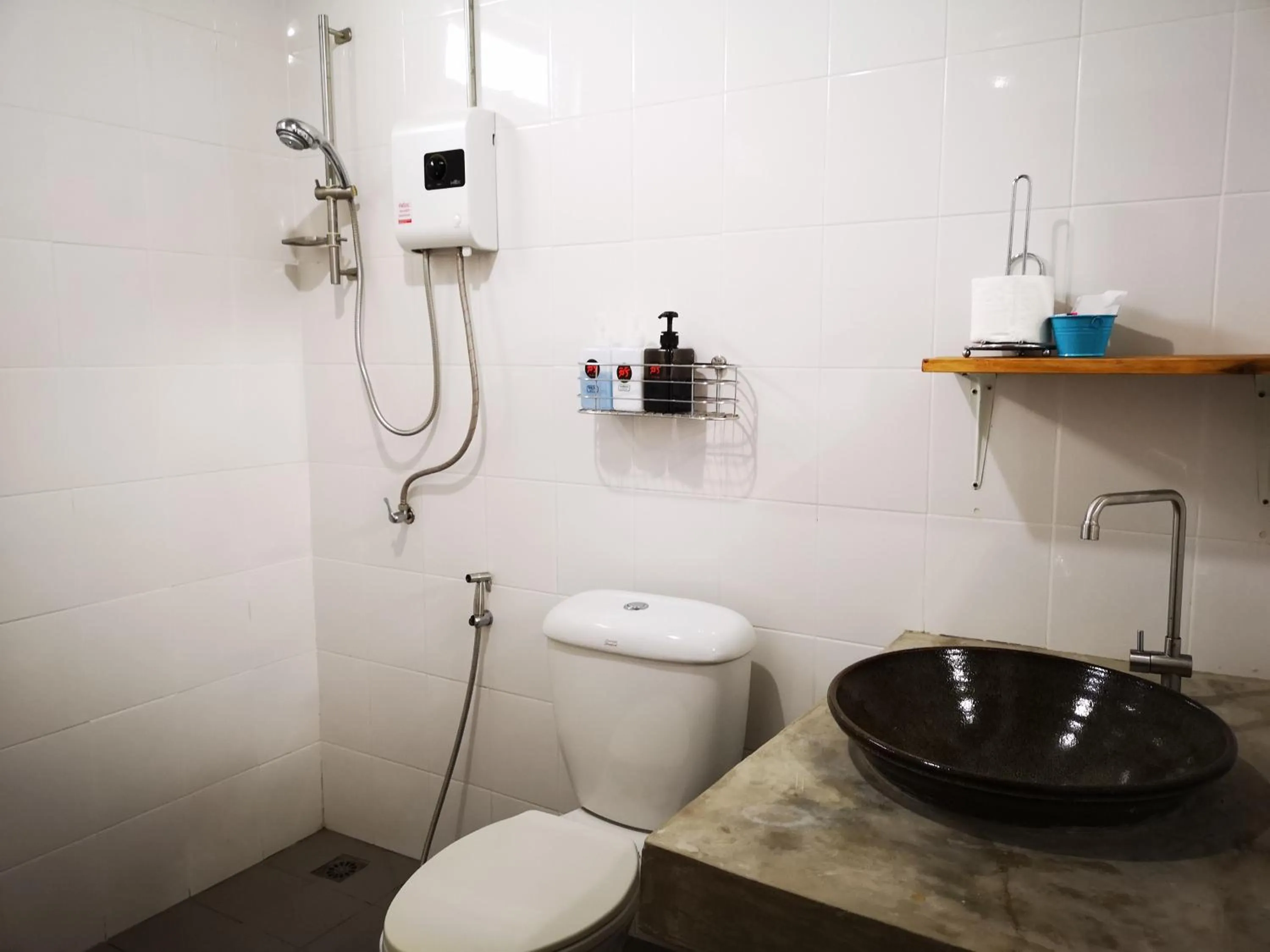 Bathroom in Siri Guesthouse @ Surat Thani