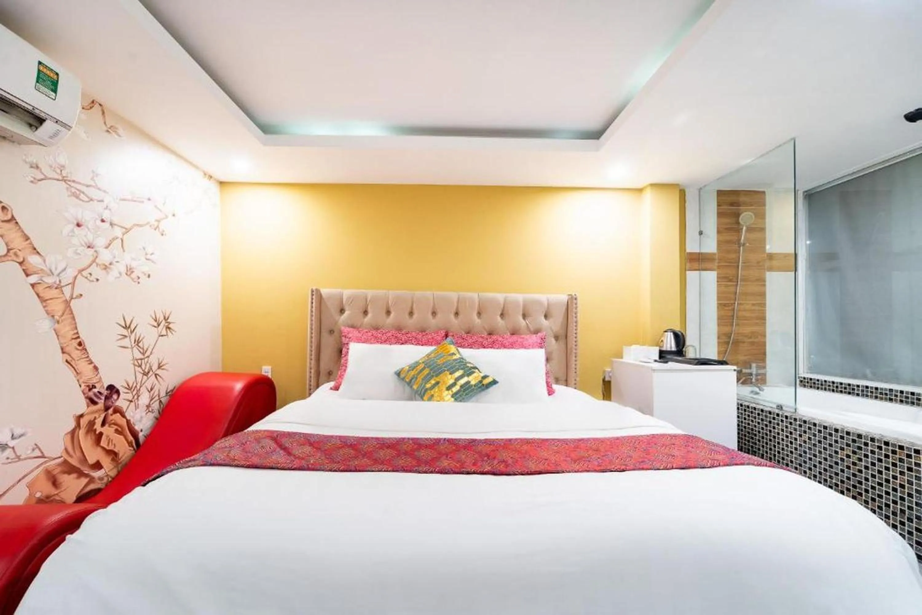 Bed in Joy Inn Hotel - Near T3 Terminal