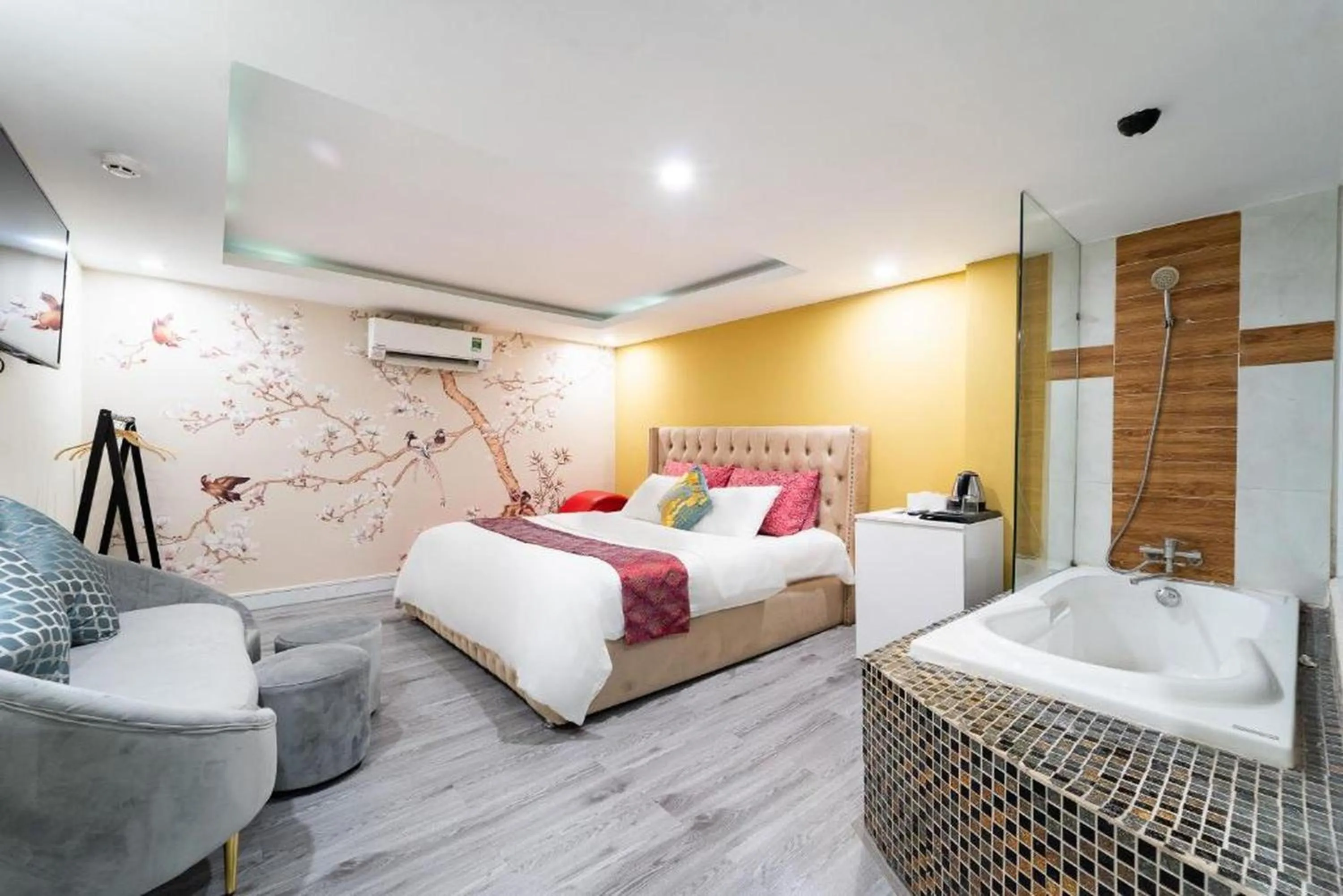 Bed in Joy Inn Hotel - Near T3 Terminal