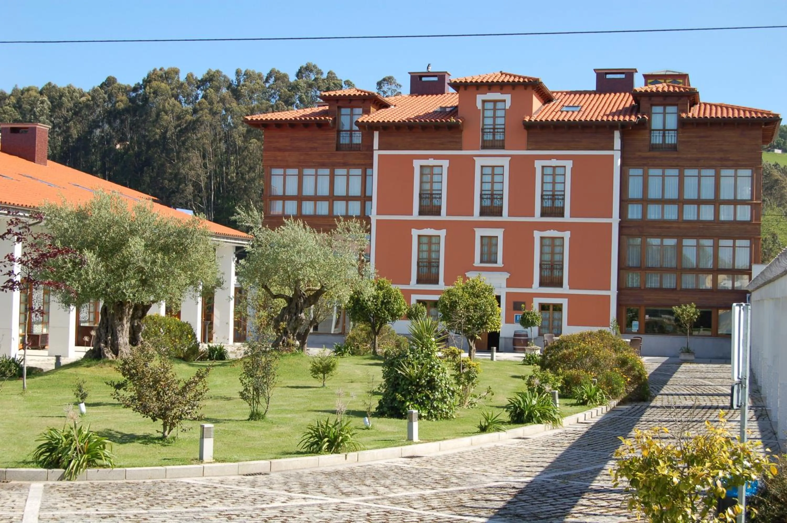 Property building in Hotel La Casona de Lupa