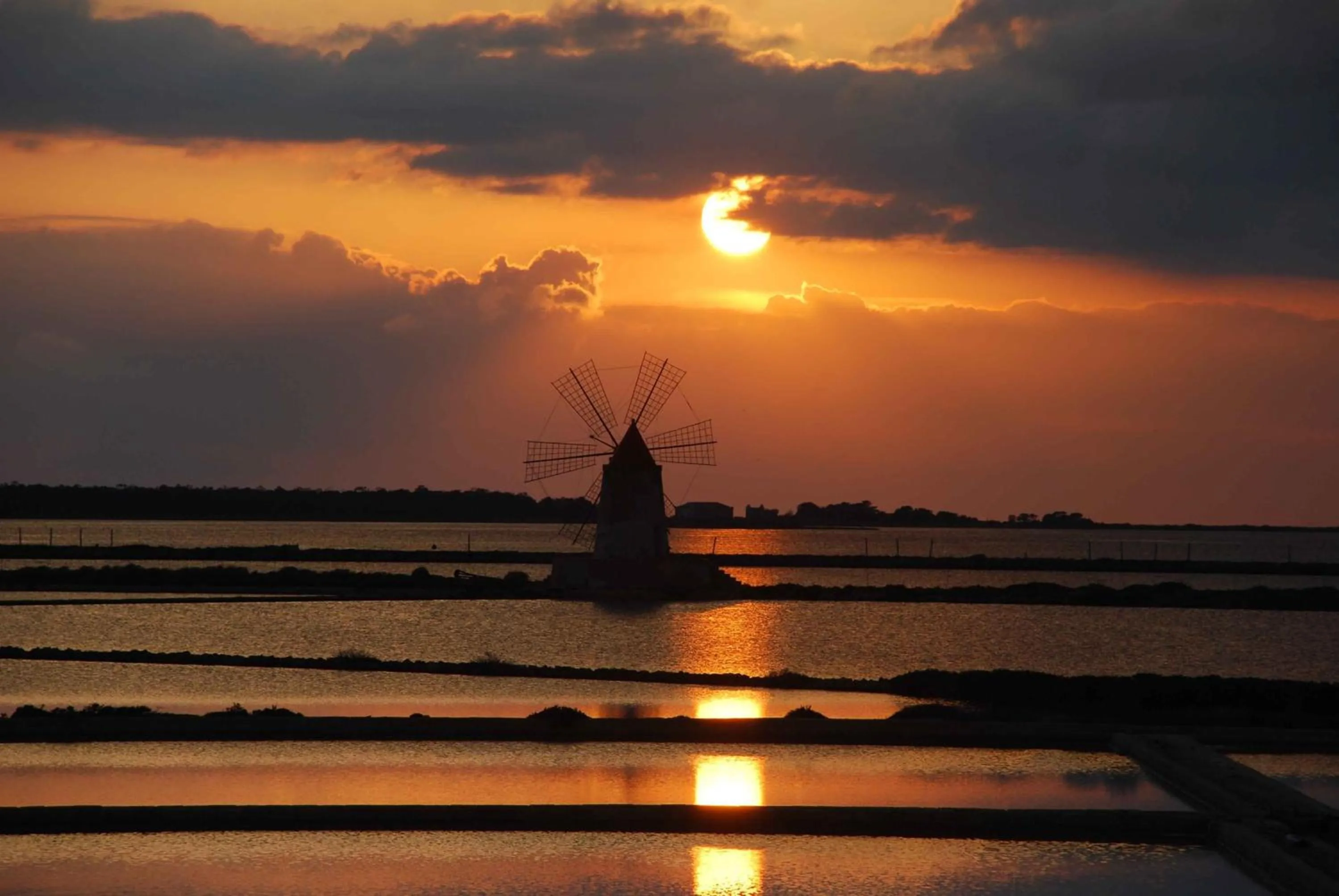Area and facilities in History Hotel