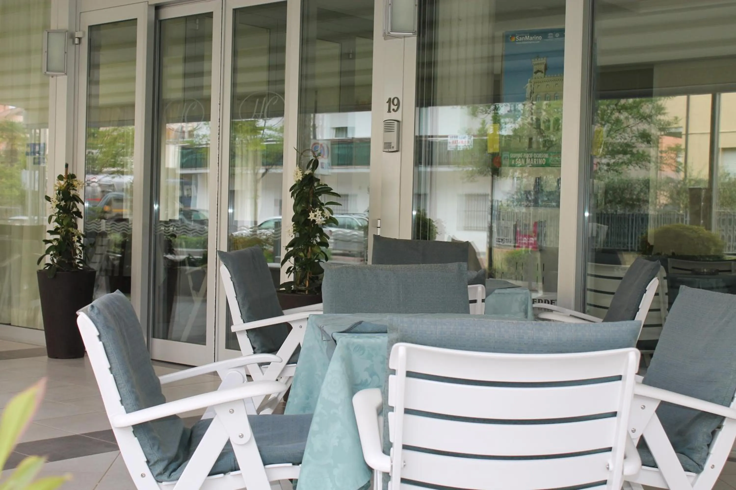 Facade/entrance in Hotel Costanza