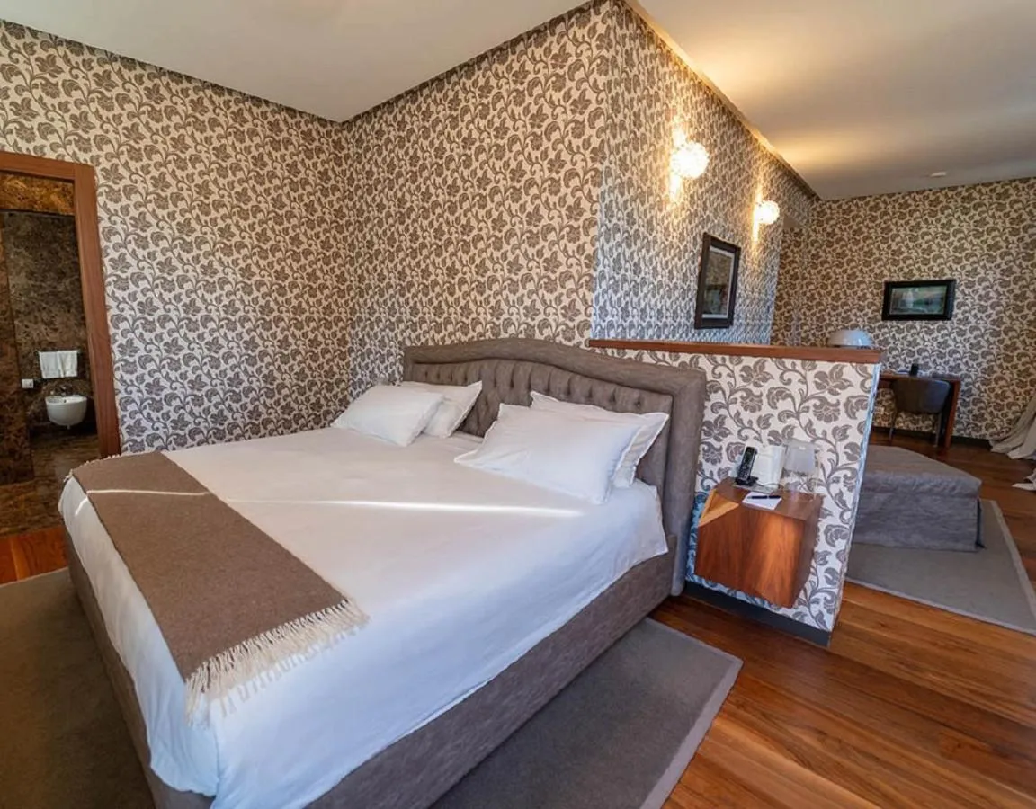 Bedroom, Bed in Villa Lario Resort Mandello