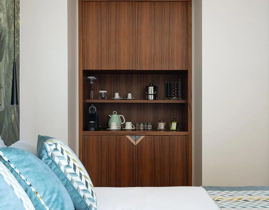 Bed in Villa Lario Resort Mandello