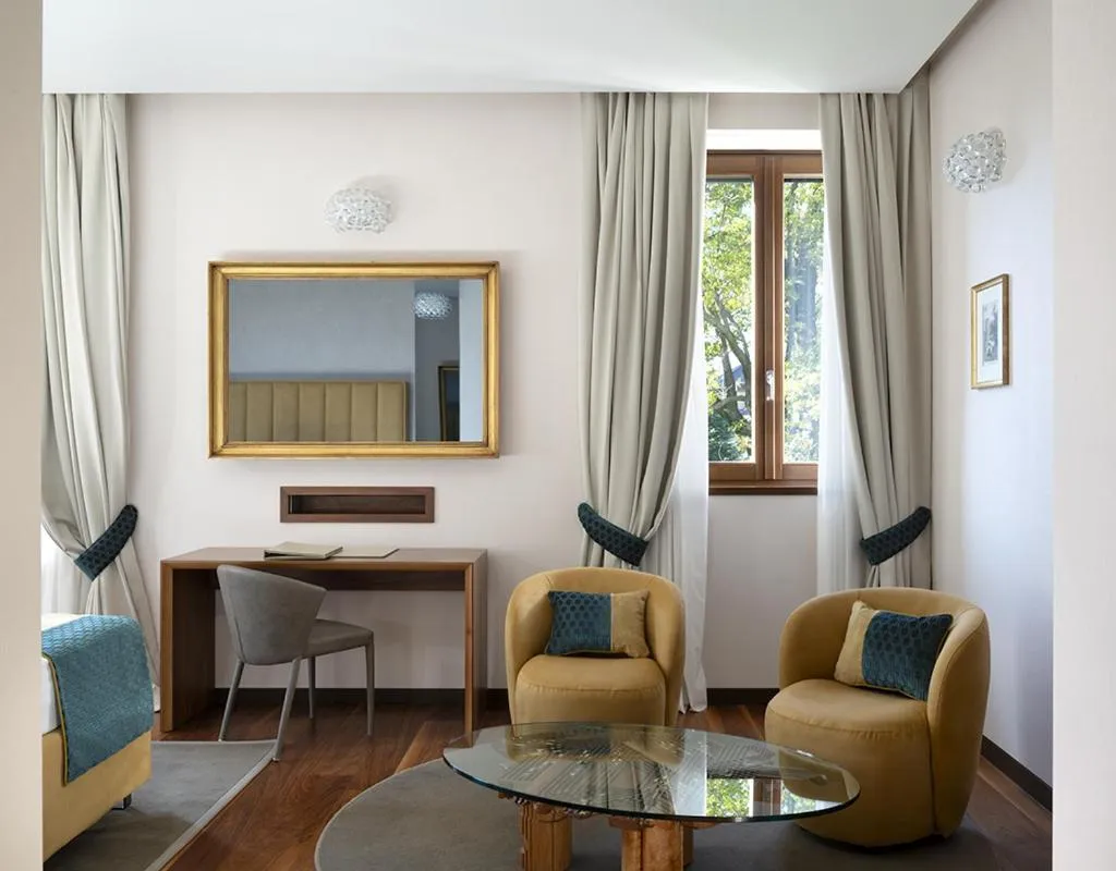 Villa Lario Resort Mandello