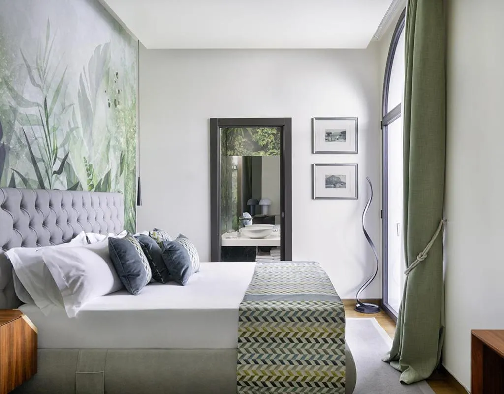 Bed in Villa Lario Resort Mandello