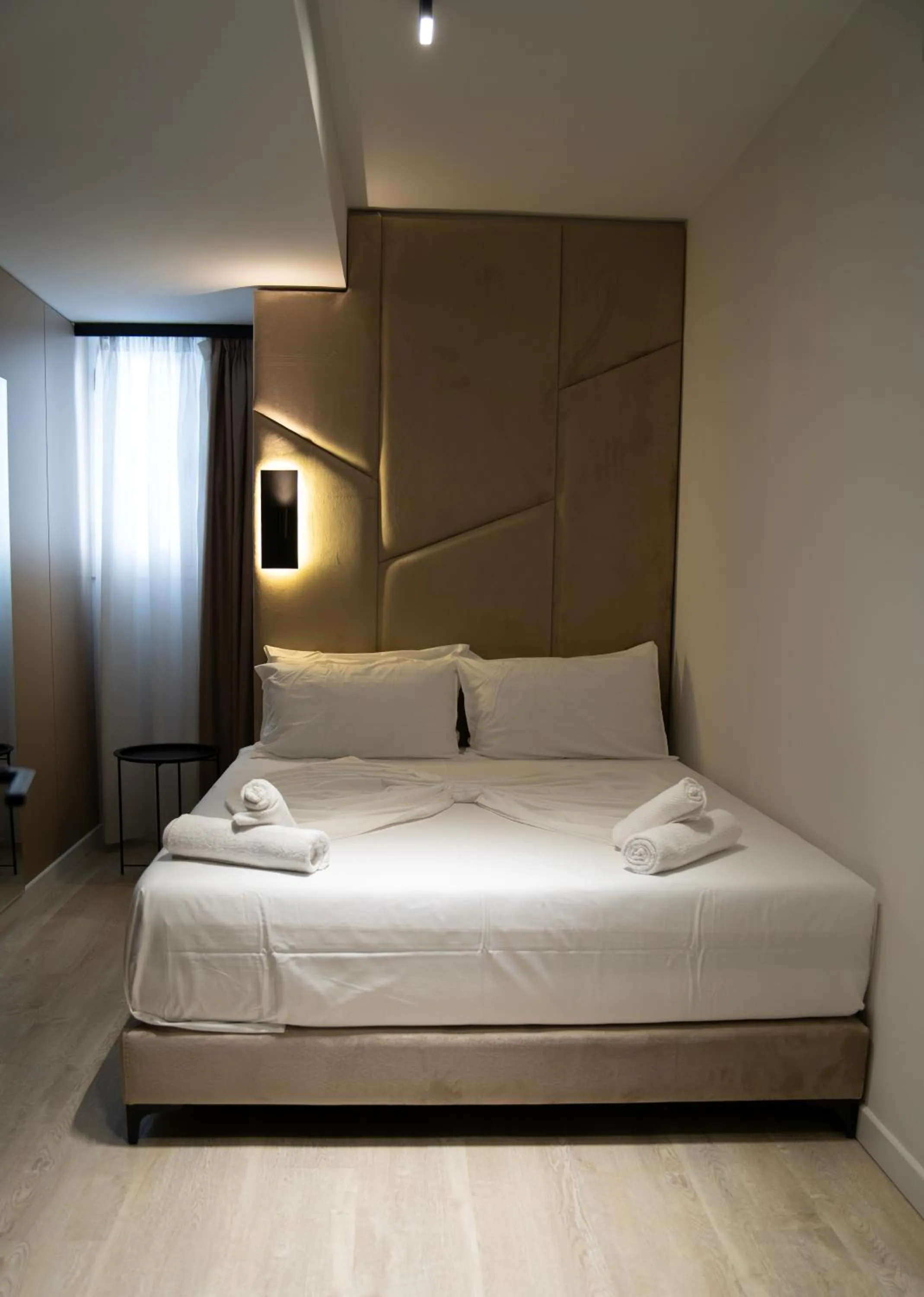 Bedroom, Bed in Hotel Mefolinkel Suits