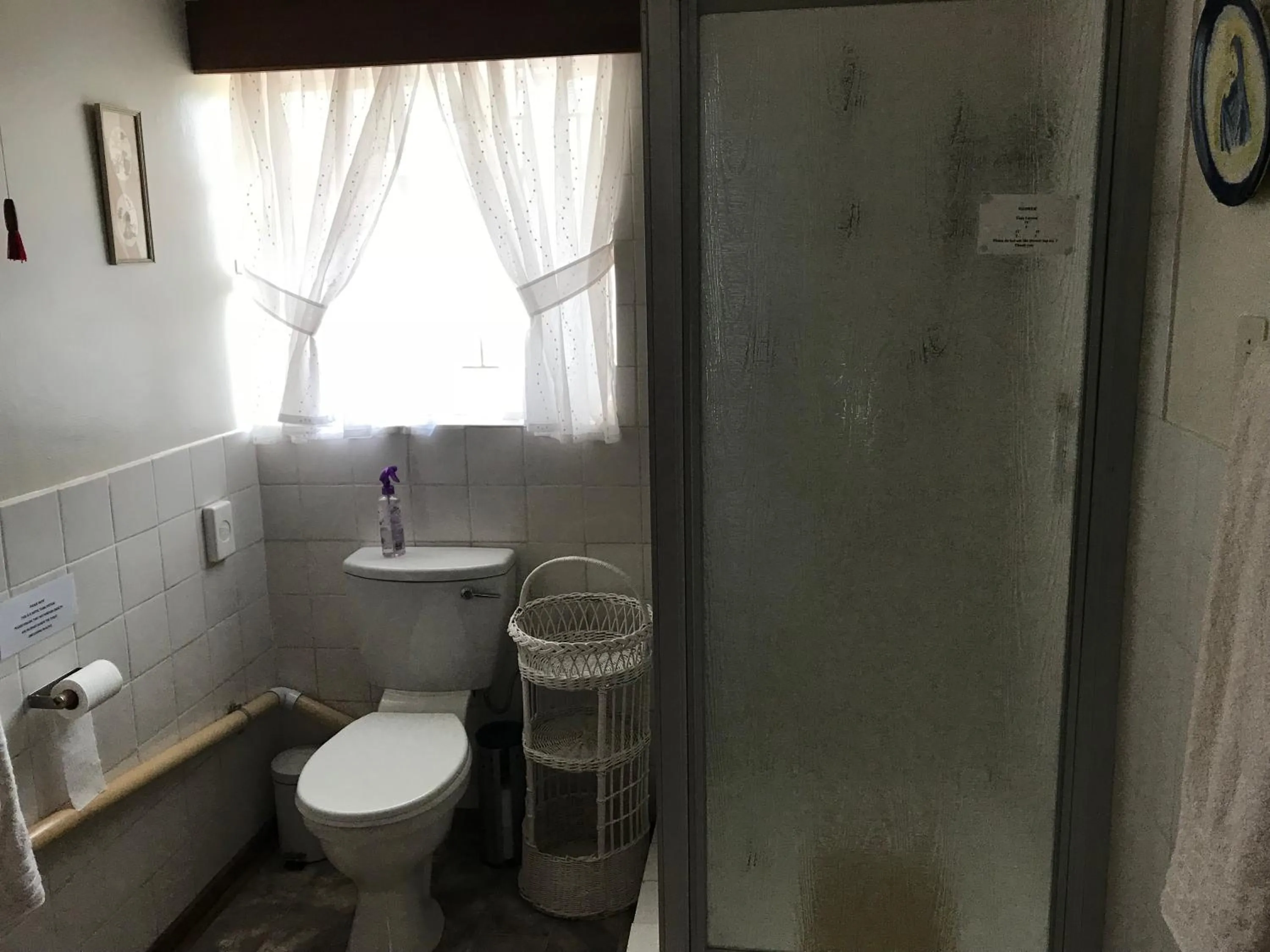 Shower in Rosewood Corner, Clarens