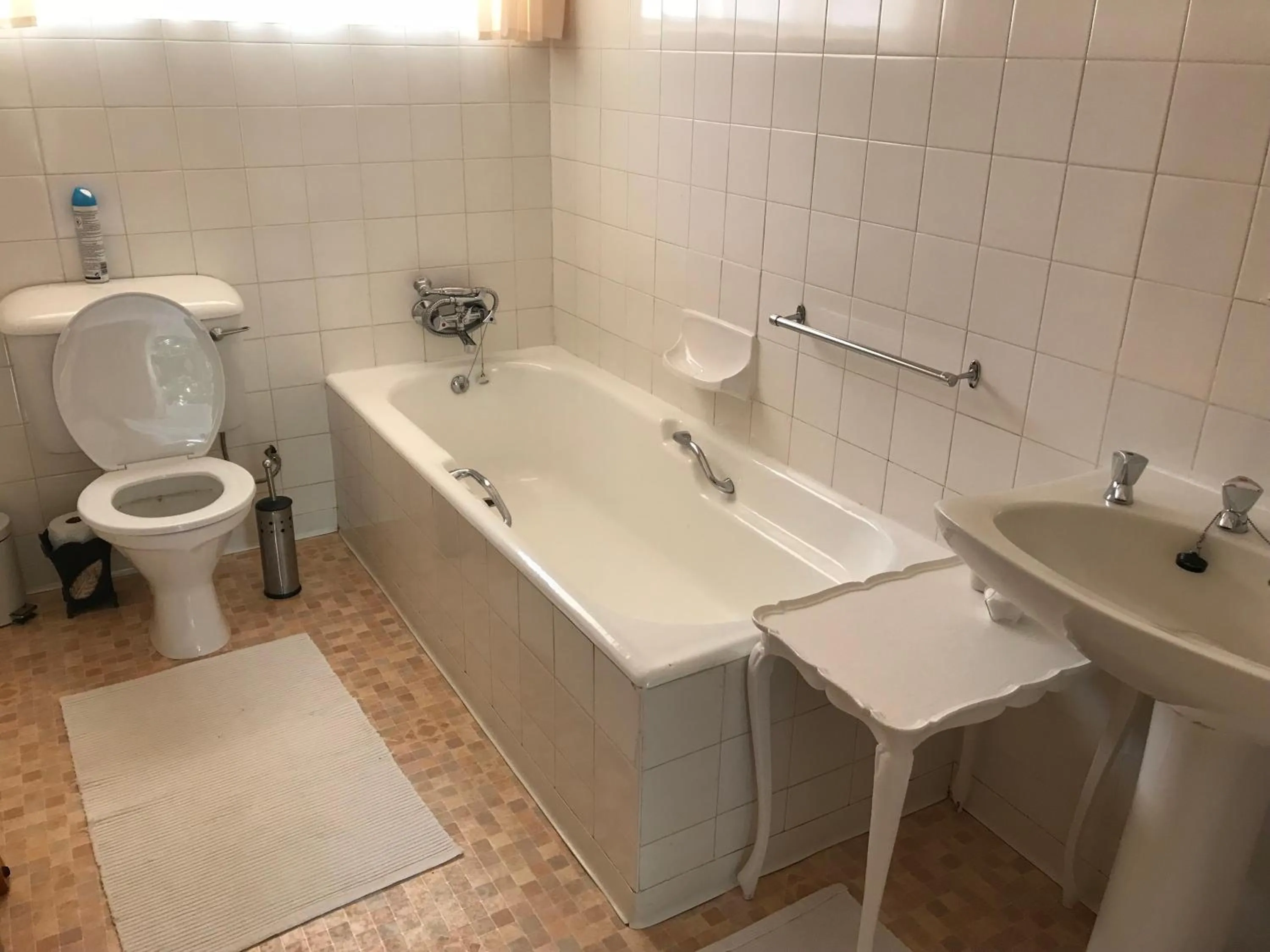 Bathroom in Rosewood Corner, Clarens