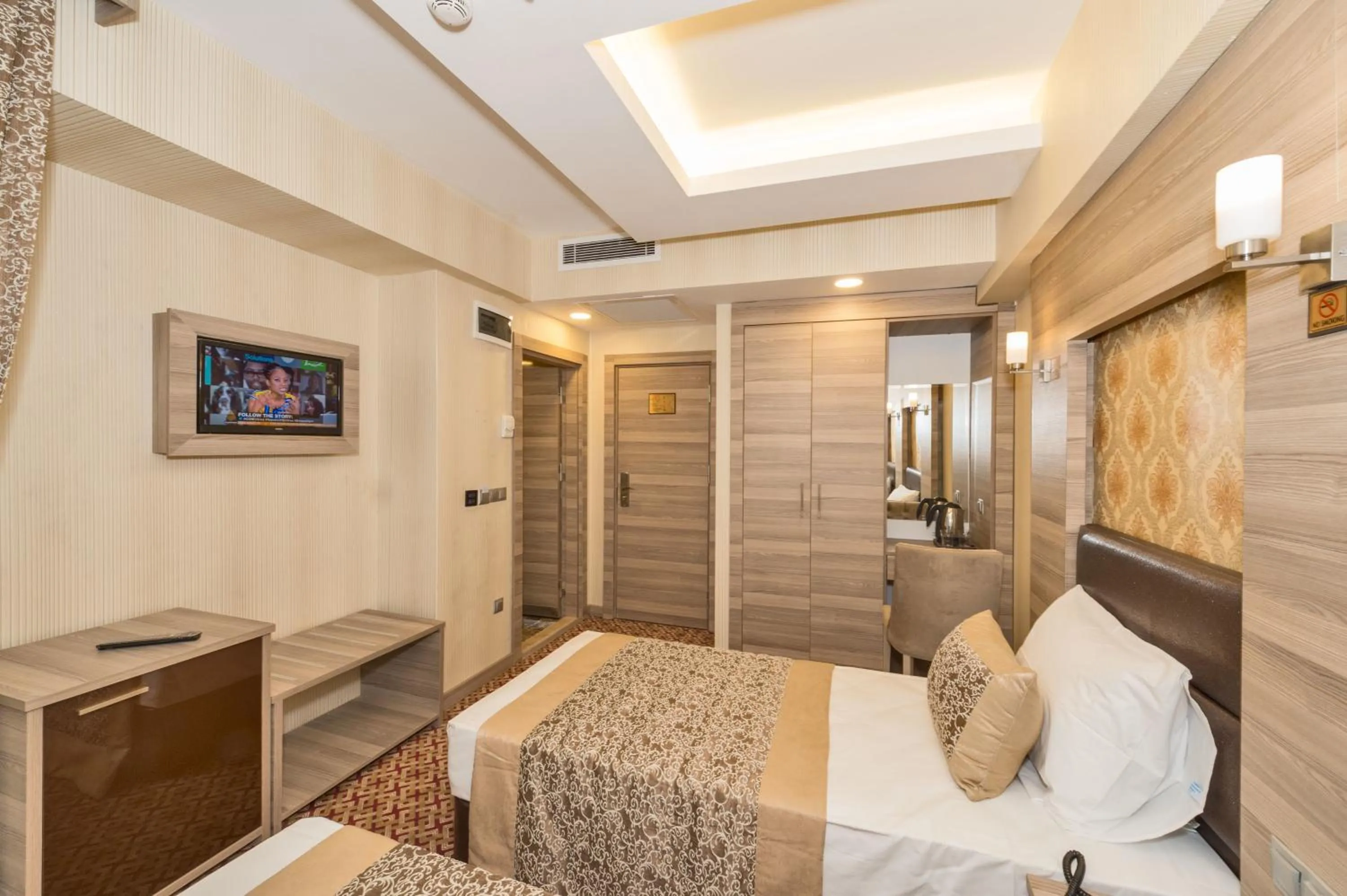 Photo of the whole room in Matiat Hotel Istanbul