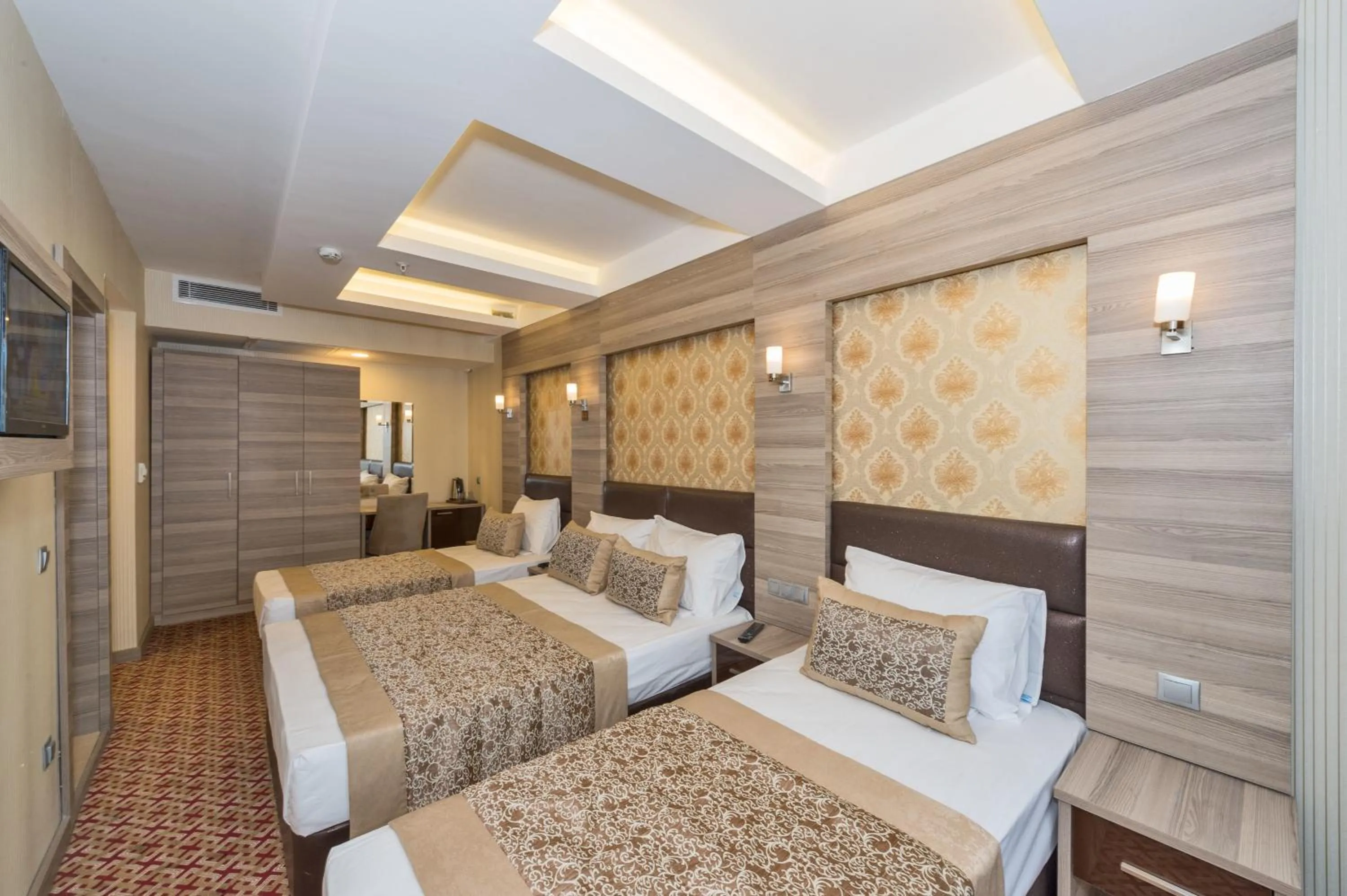 Photo of the whole room in Matiat Hotel Istanbul