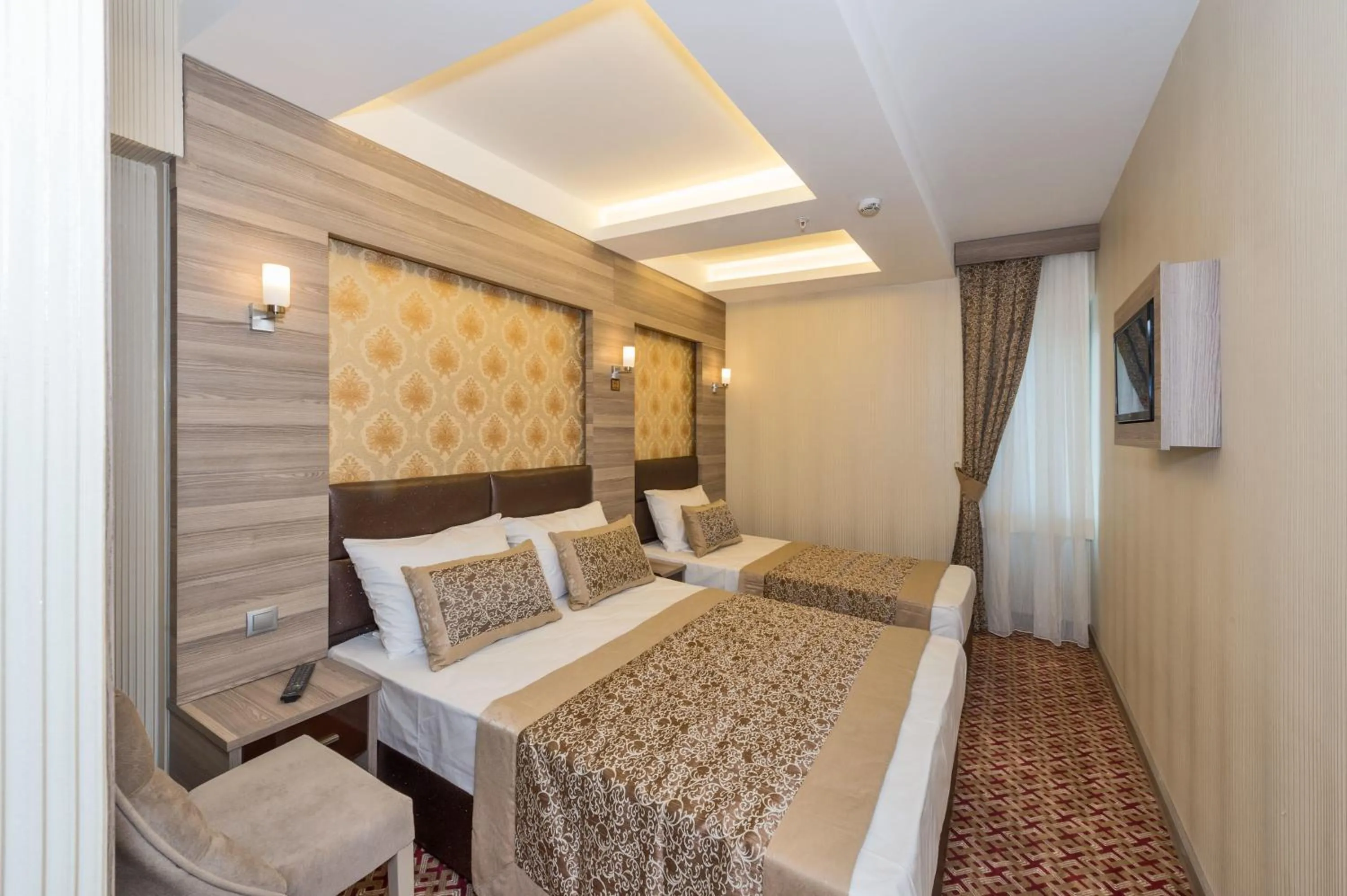 Photo of the whole room in Matiat Hotel Istanbul