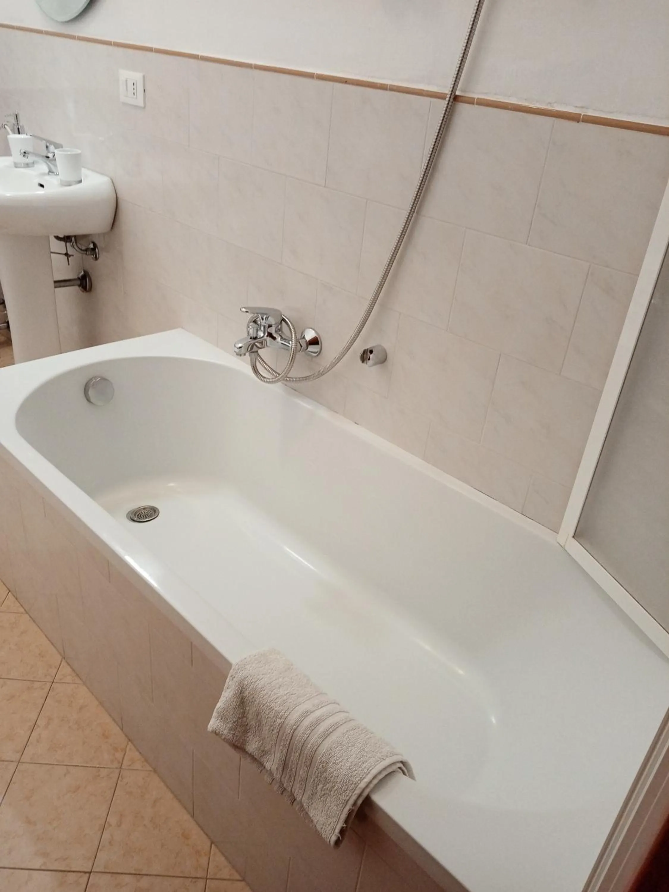 Bathroom in Dante091