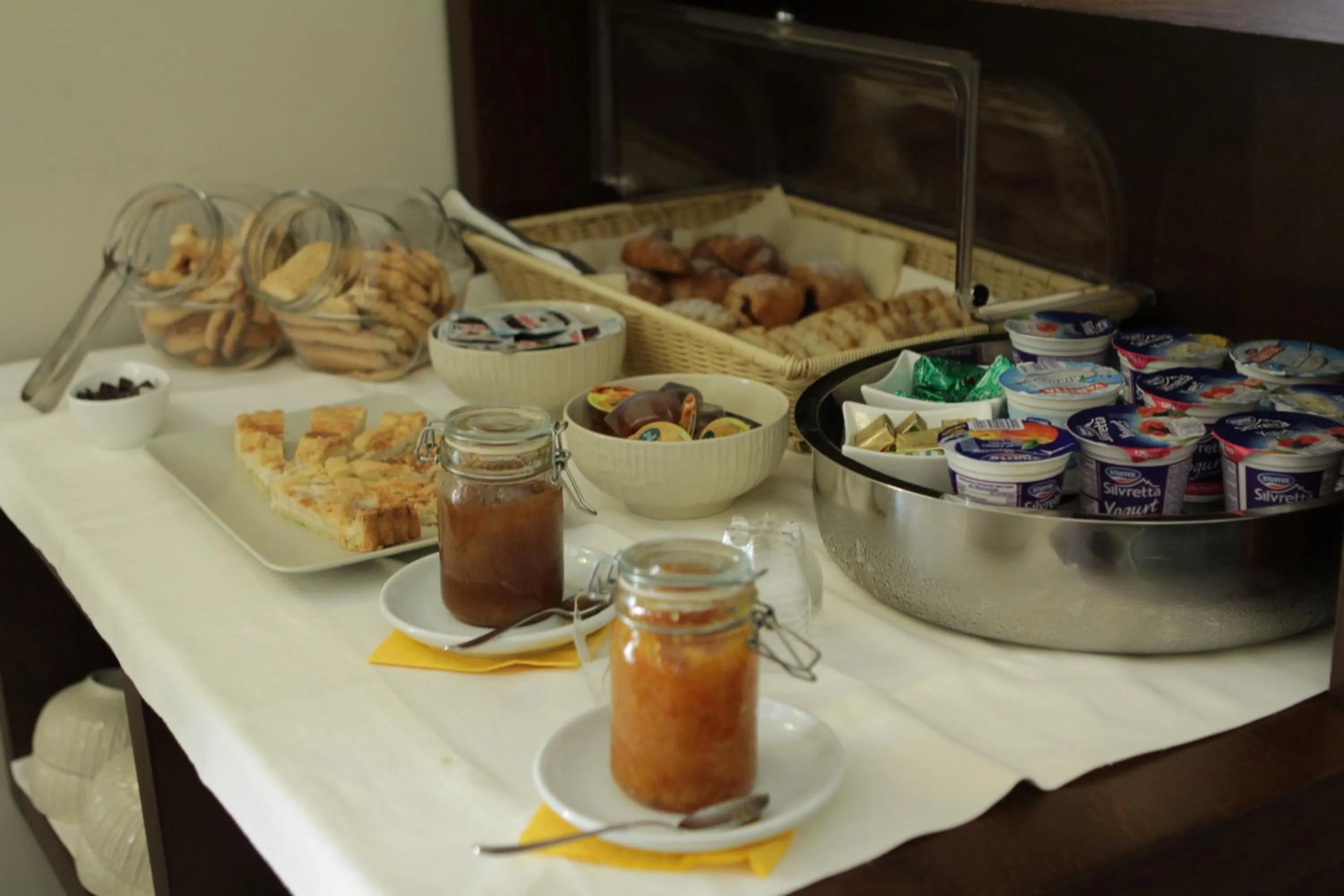 Food and drinks in Le Magnolie Hotel