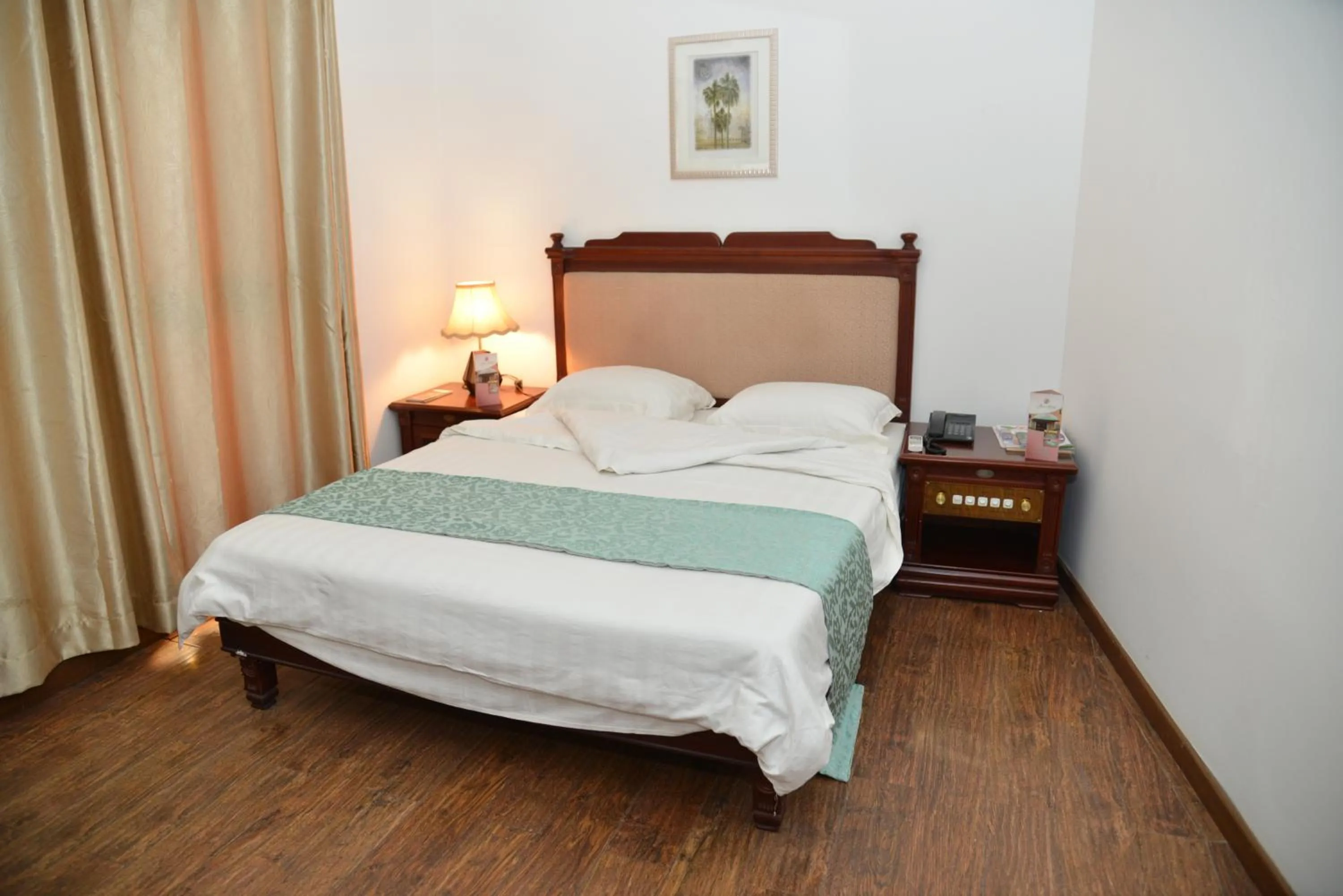 Bedroom in Jess Hotel