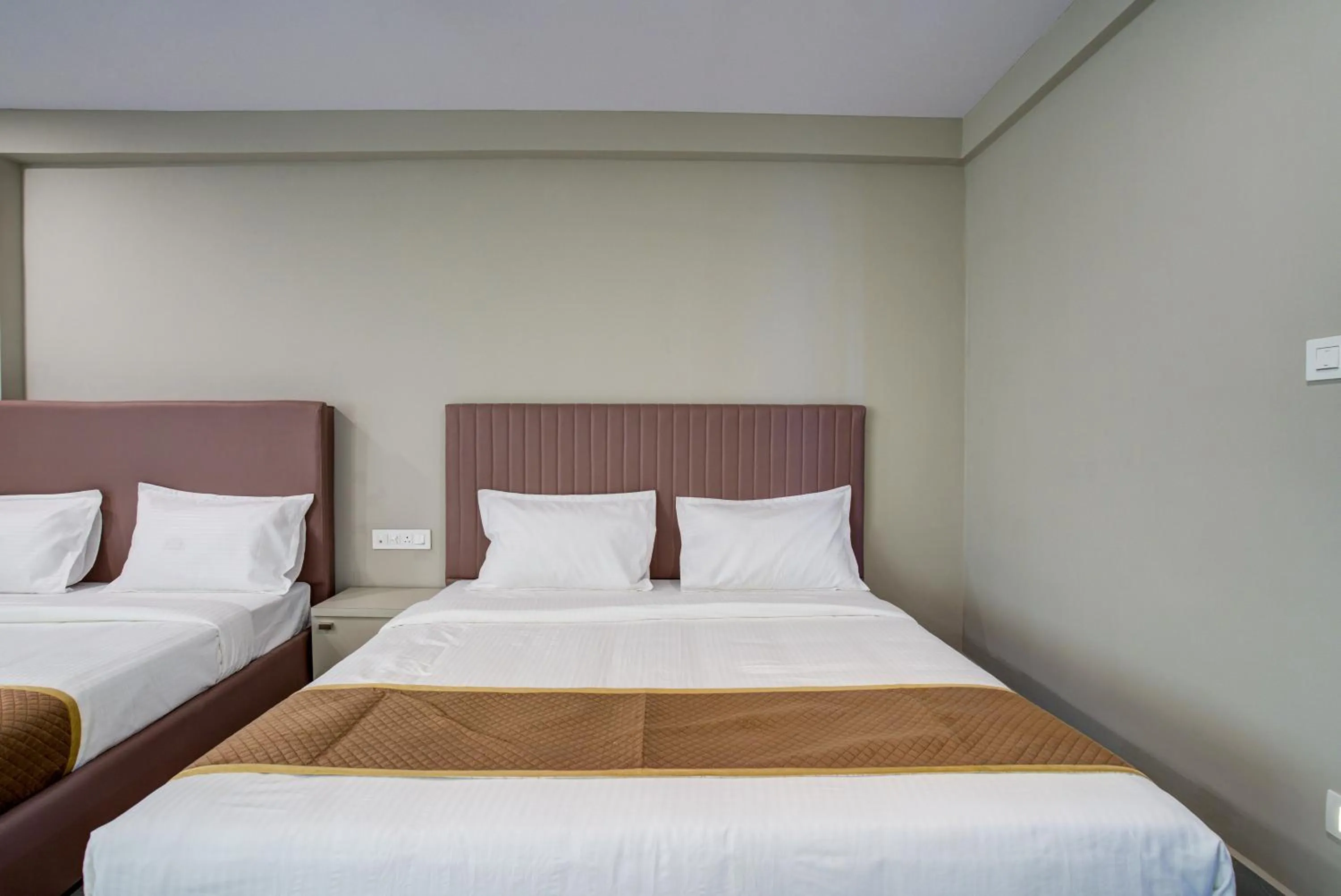 Bed in Hotel Well Suites Near Electronic City 400 Mtr