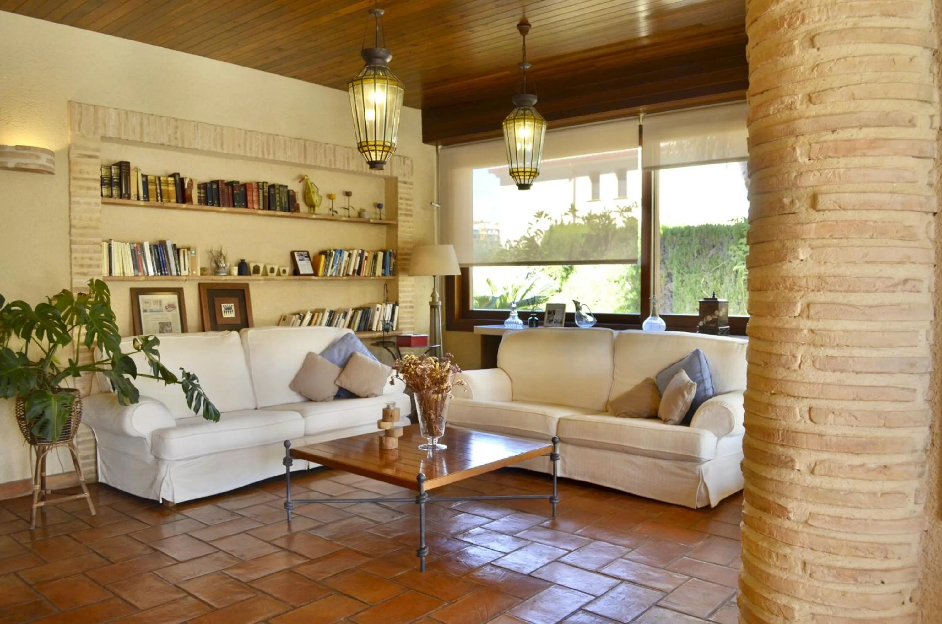 Lounge or bar in Hotel La Gastrocasa - Adults Only