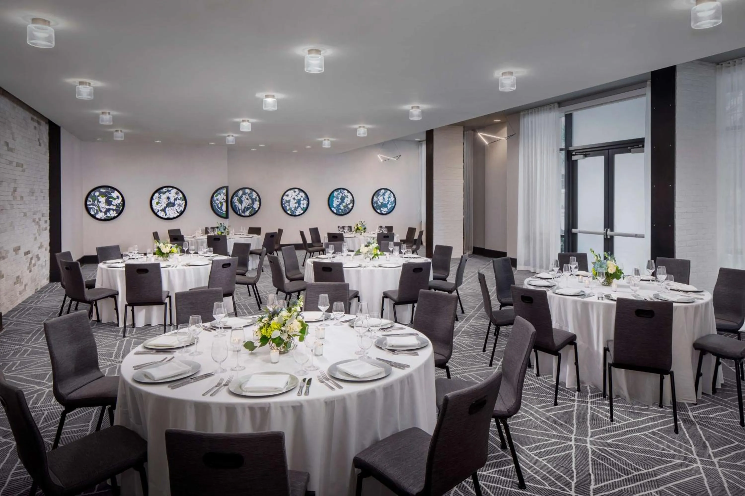 Meeting/conference room in Andaz Savannah, By Hyatt