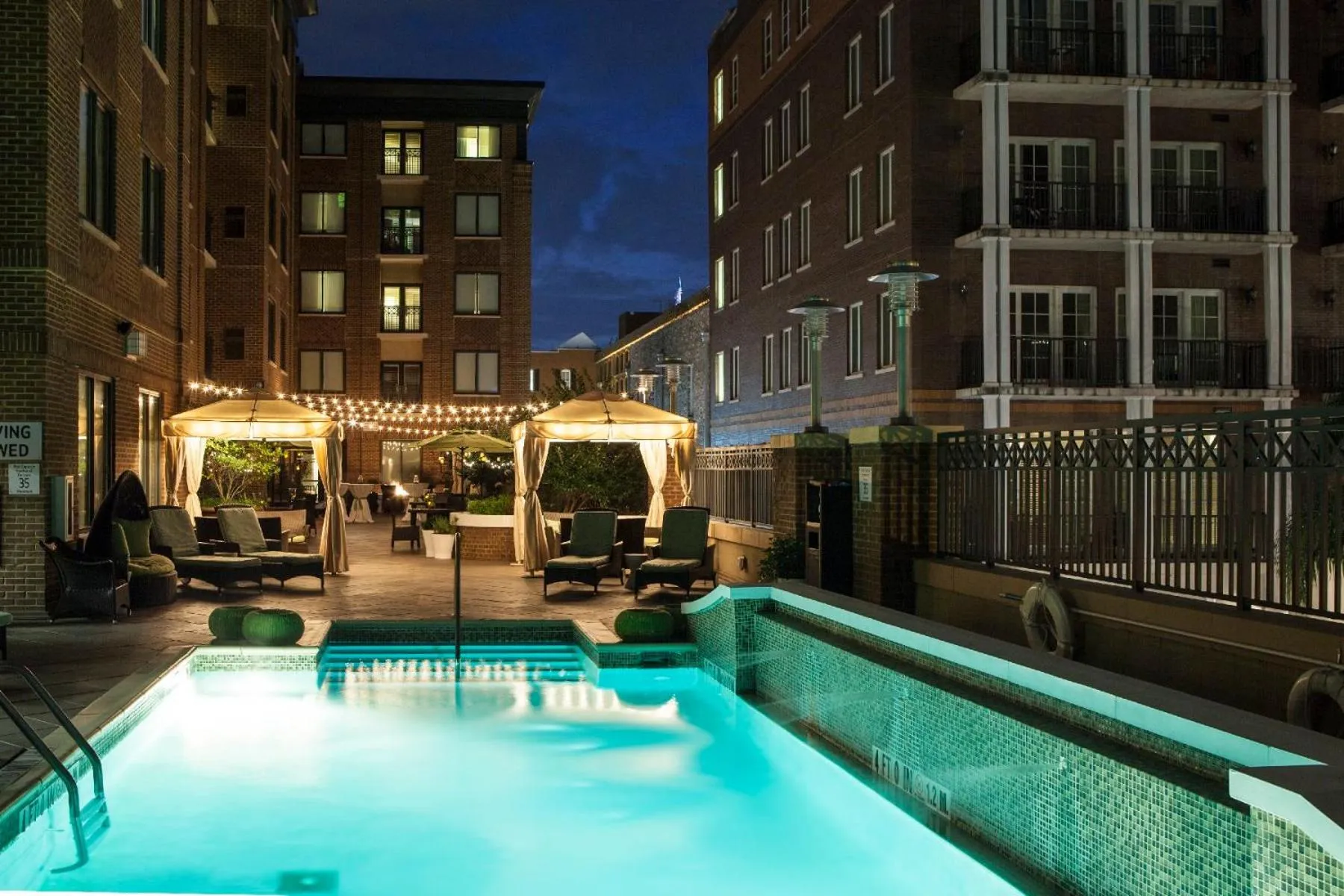 Swimming pool in Andaz Savannah, By Hyatt