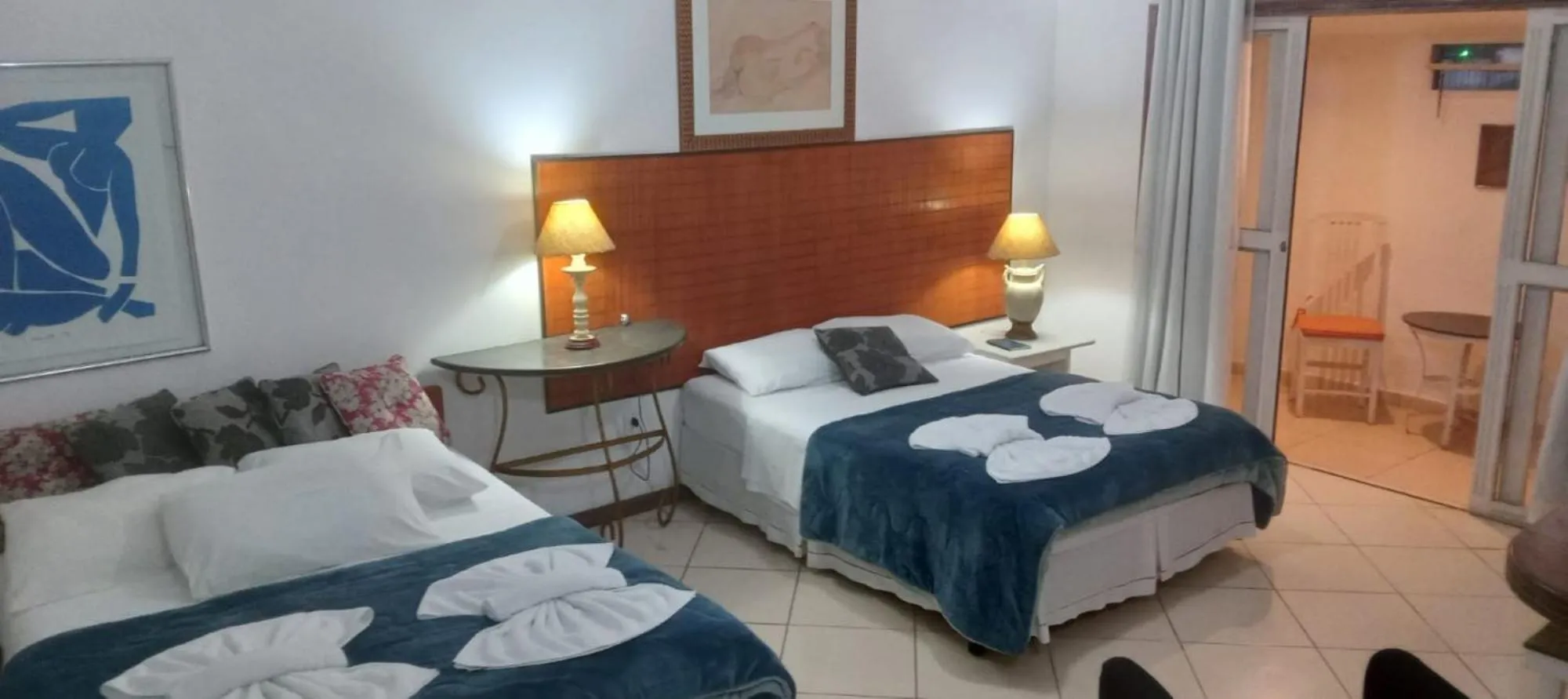 Photo of the whole room, Bed in Atlântico Hotel