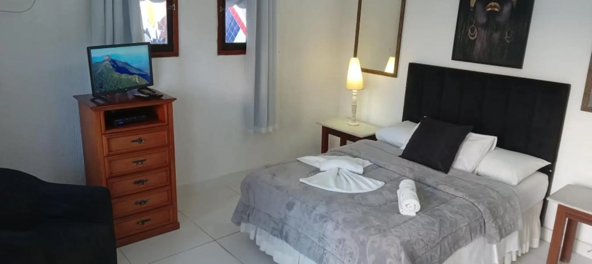 Photo of the whole room, Bed in Atlântico Hotel