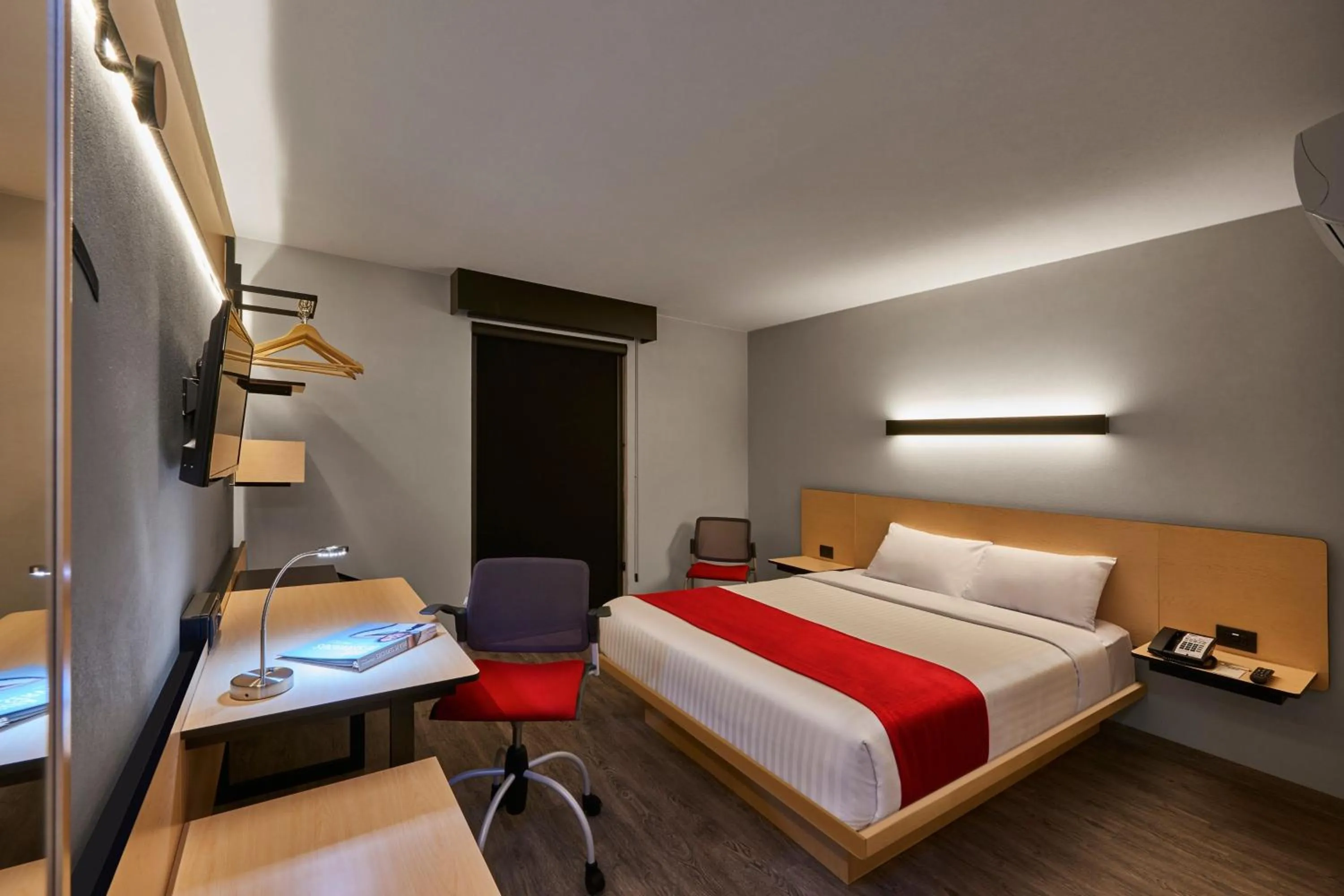 Bedroom, Bed in City Express Plus by Marriott Guadalajara Palomar