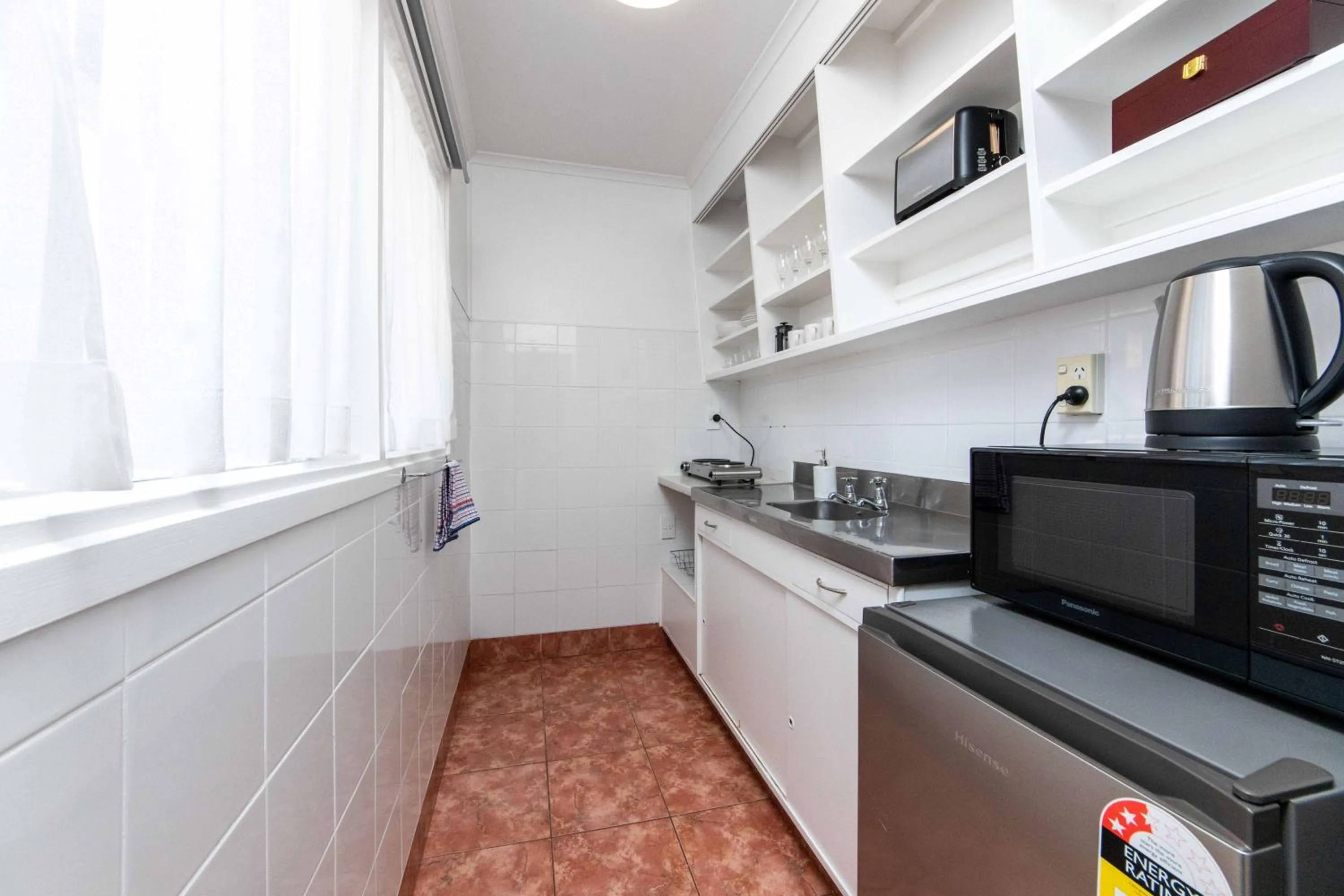 Kitchen or kitchenette in Aarangi Motel