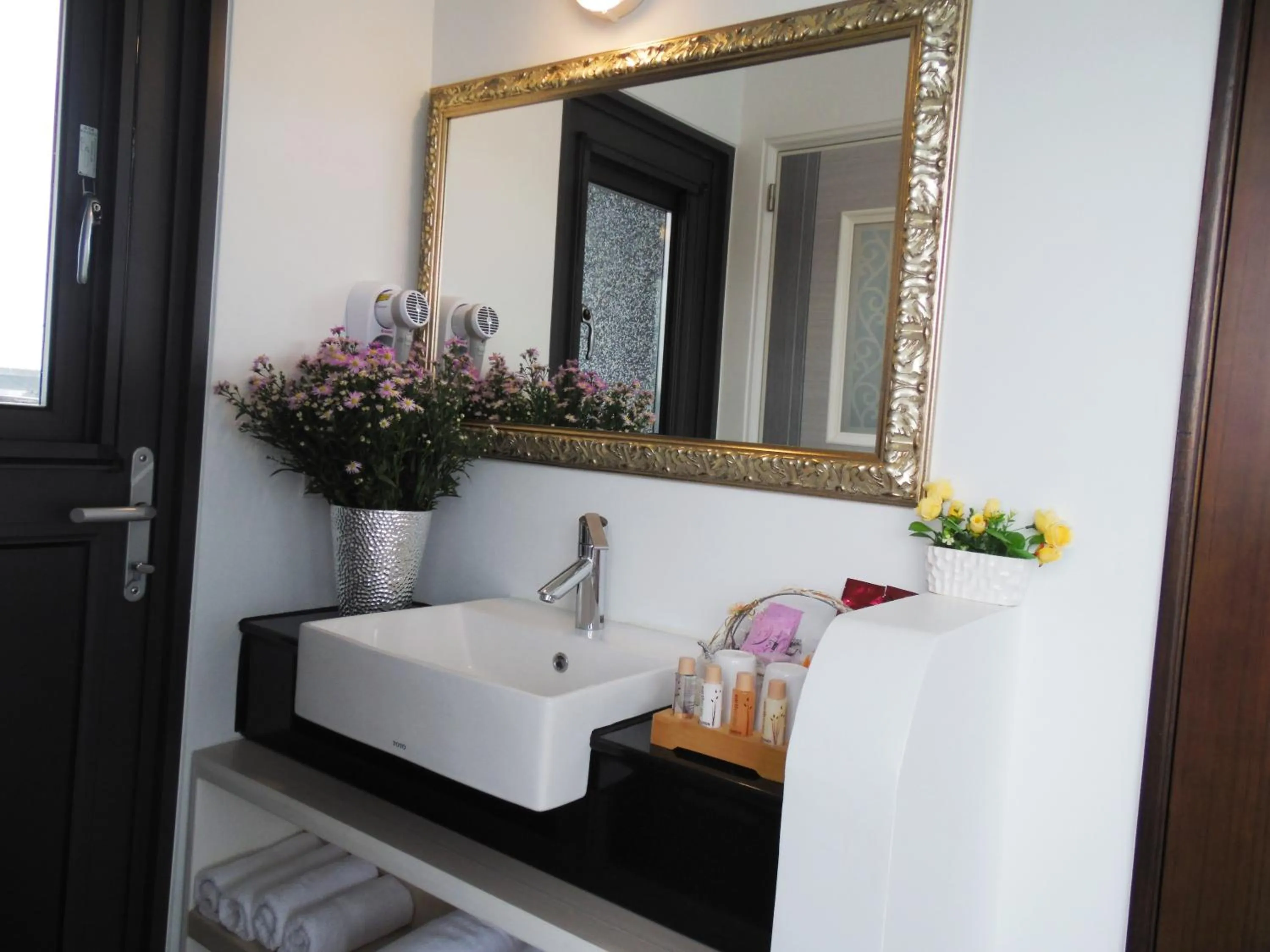 Bathroom in Footprint Garden B&B